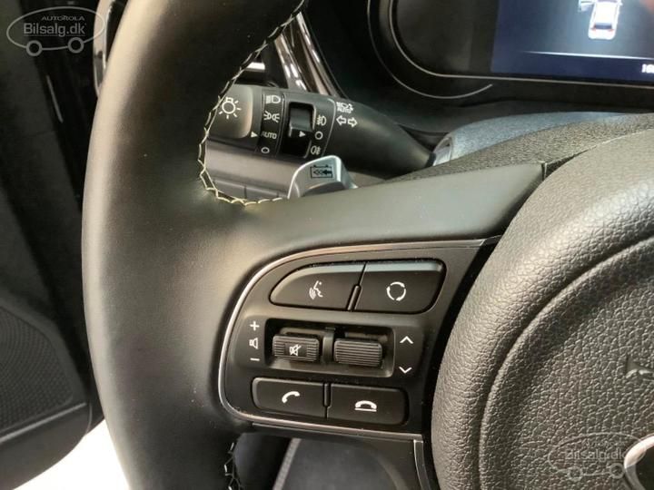 Photo 10 VIN: KNACC81GFM5088402 - KIA NIRO SUV 