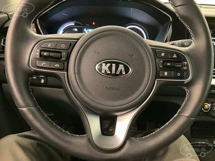 Photo 12 VIN: KNACC81GFM5088555 - KIA NIRO SUV 