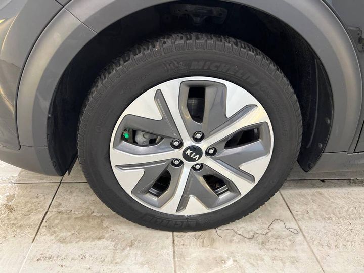 Photo 12 VIN: KNACC81GFM5093838 - KIA E-NIRO 