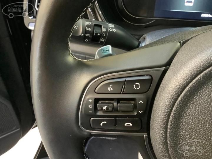 Photo 9 VIN: KNACC81GFM5097016 - KIA NIRO SUV 