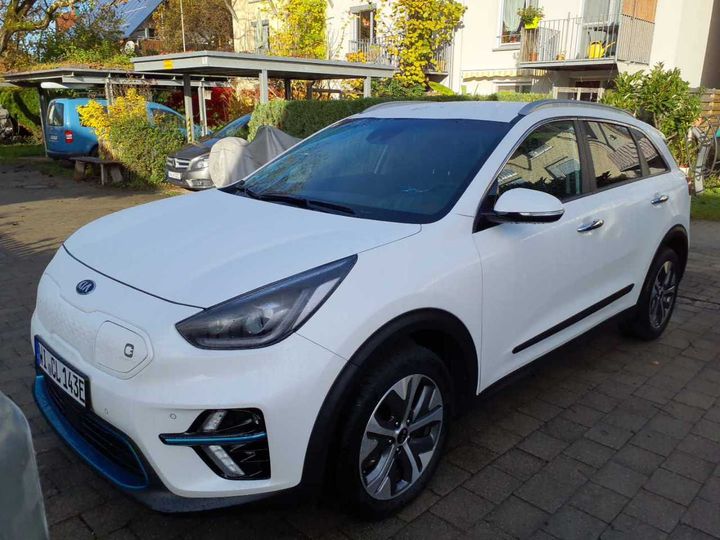 Photo 1 VIN: KNACC81GFM5104151 - KIA E-NIRO 