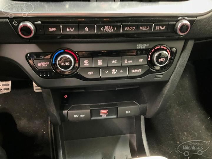 Photo 14 VIN: KNACC81GFN5123299 - KIA NIRO SUV 