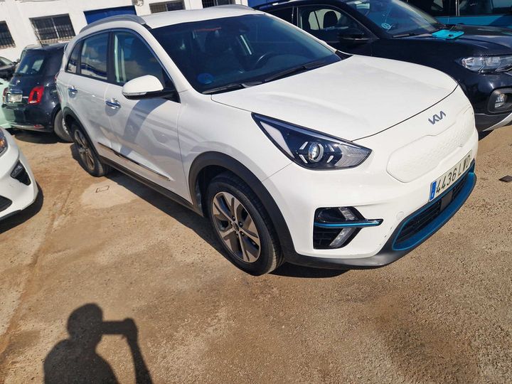 Photo 3 VIN: KNACC81GFN5128296 - KIA E-NIRO 