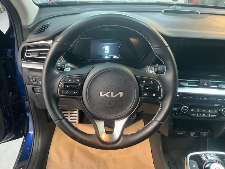 Photo 17 VIN: KNACC81GFN5155175 - KIA NIRO 