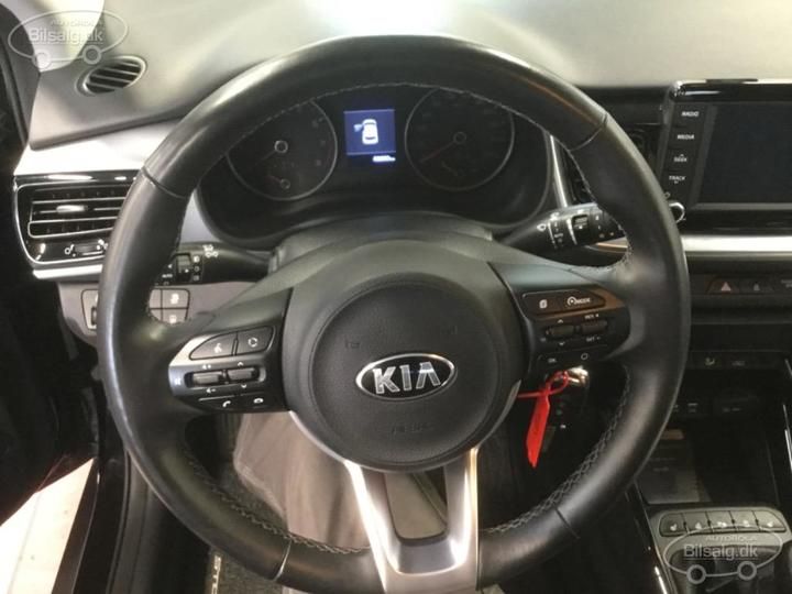 Photo 5 VIN: KNAD6811AK6304292 - KIA STONIC SUV 