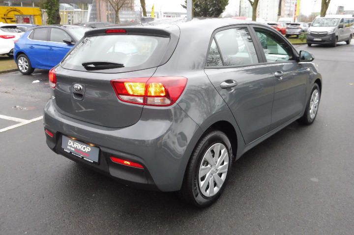 Photo 2 VIN: KNADB517GM6573062 - KIA RIO HATCHBACK 