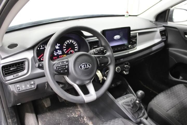 Photo 7 VIN: KNADB518AM6561882 - KIA RIO HATCHBACK 