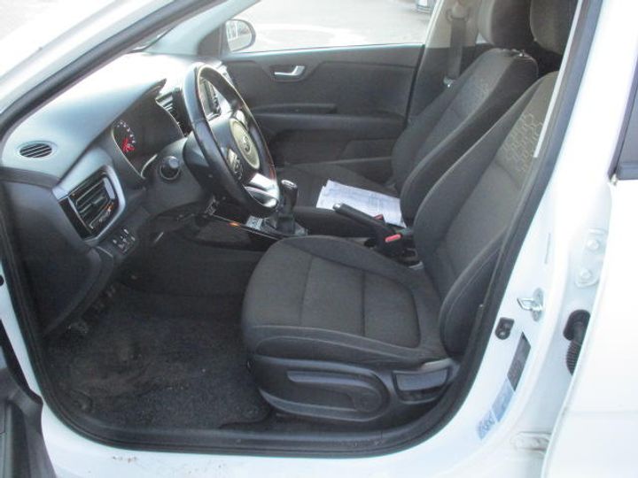 Photo 9 VIN: KNADC511AH6063280 - KIA RIO HATCHBACK 