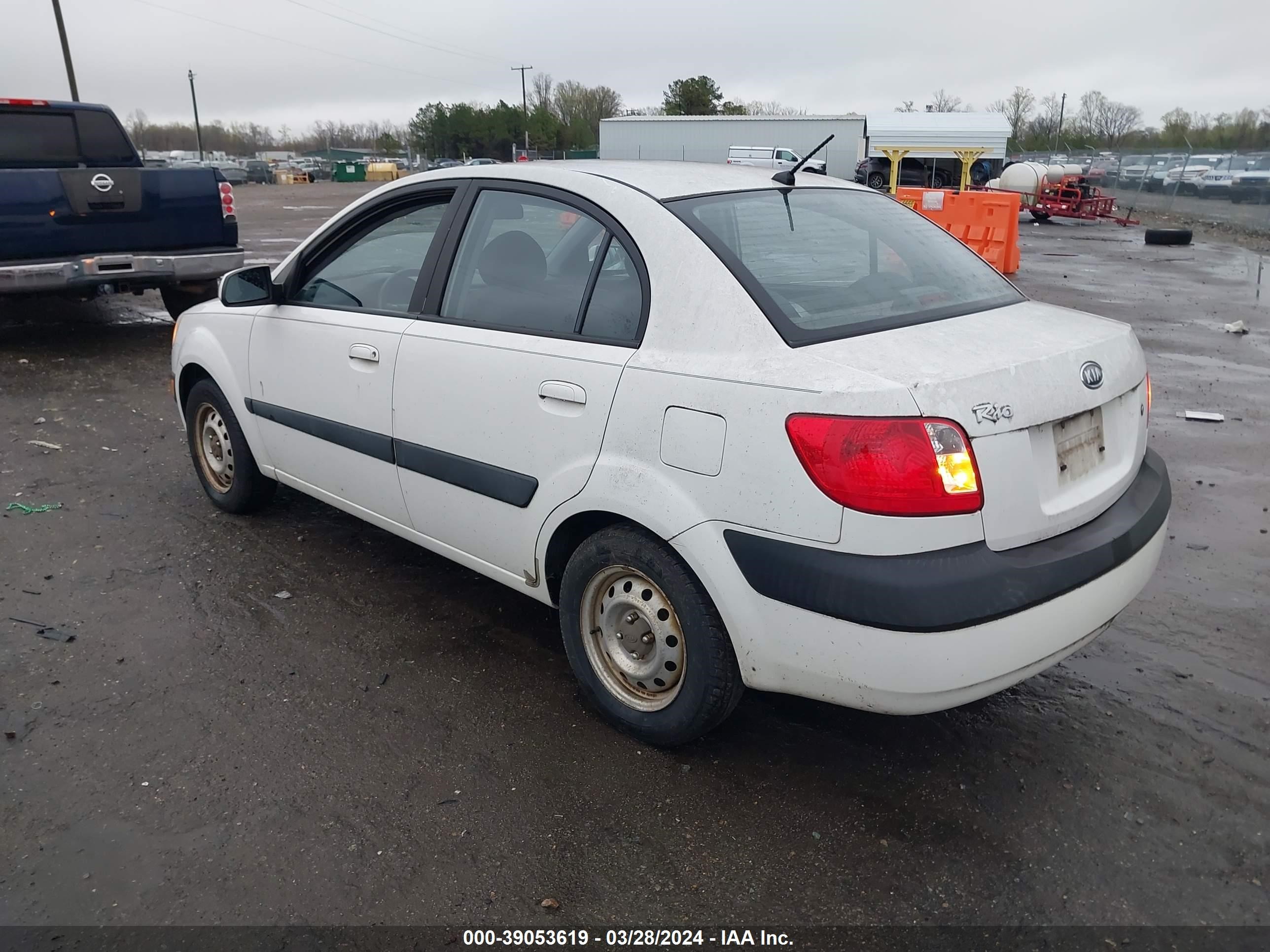 Photo 2 VIN: KNADE123066150967 - KIA RIO 