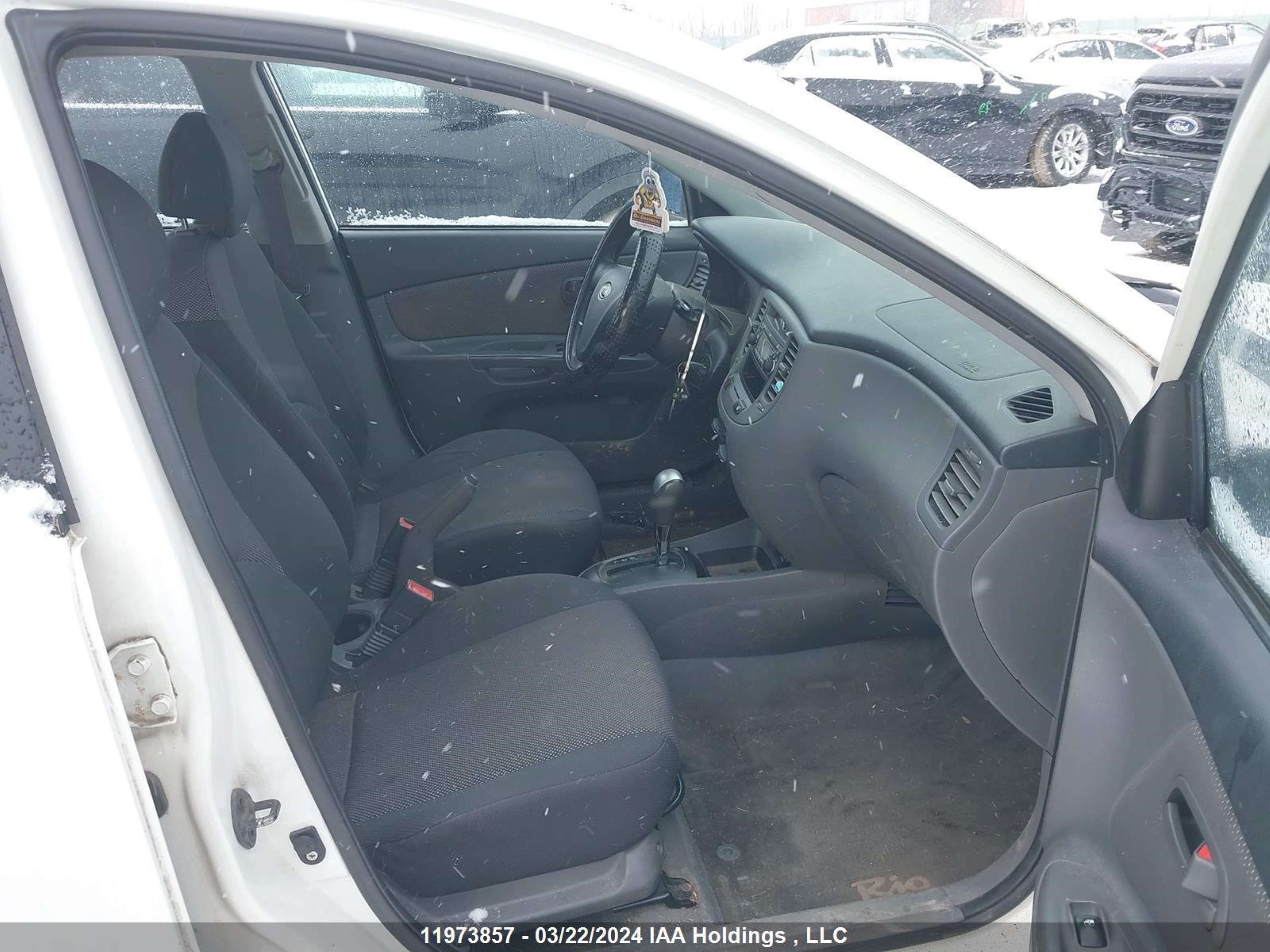 Photo 4 VIN: KNADE123076256577 - KIA RIO 