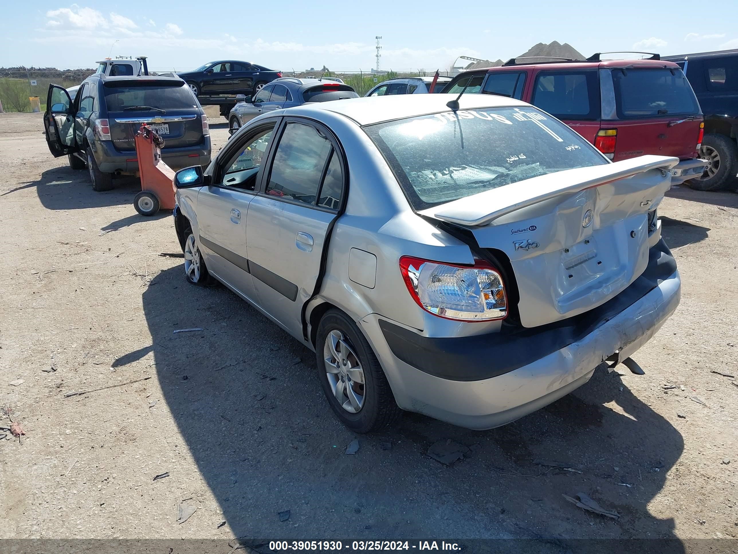 Photo 2 VIN: KNADE123086378972 - KIA RIO 