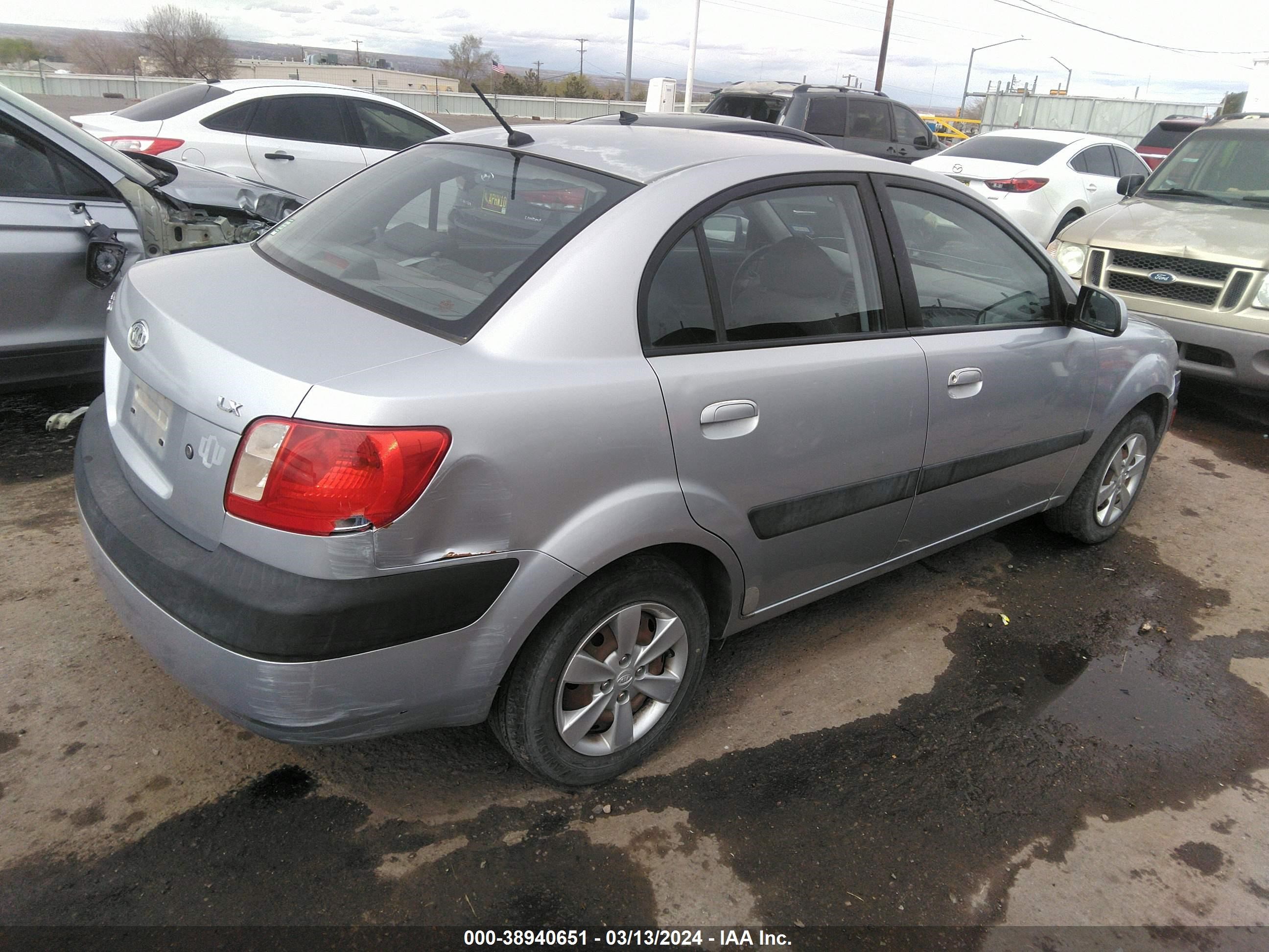 Photo 3 VIN: KNADE123186319459 - KIA RIO 