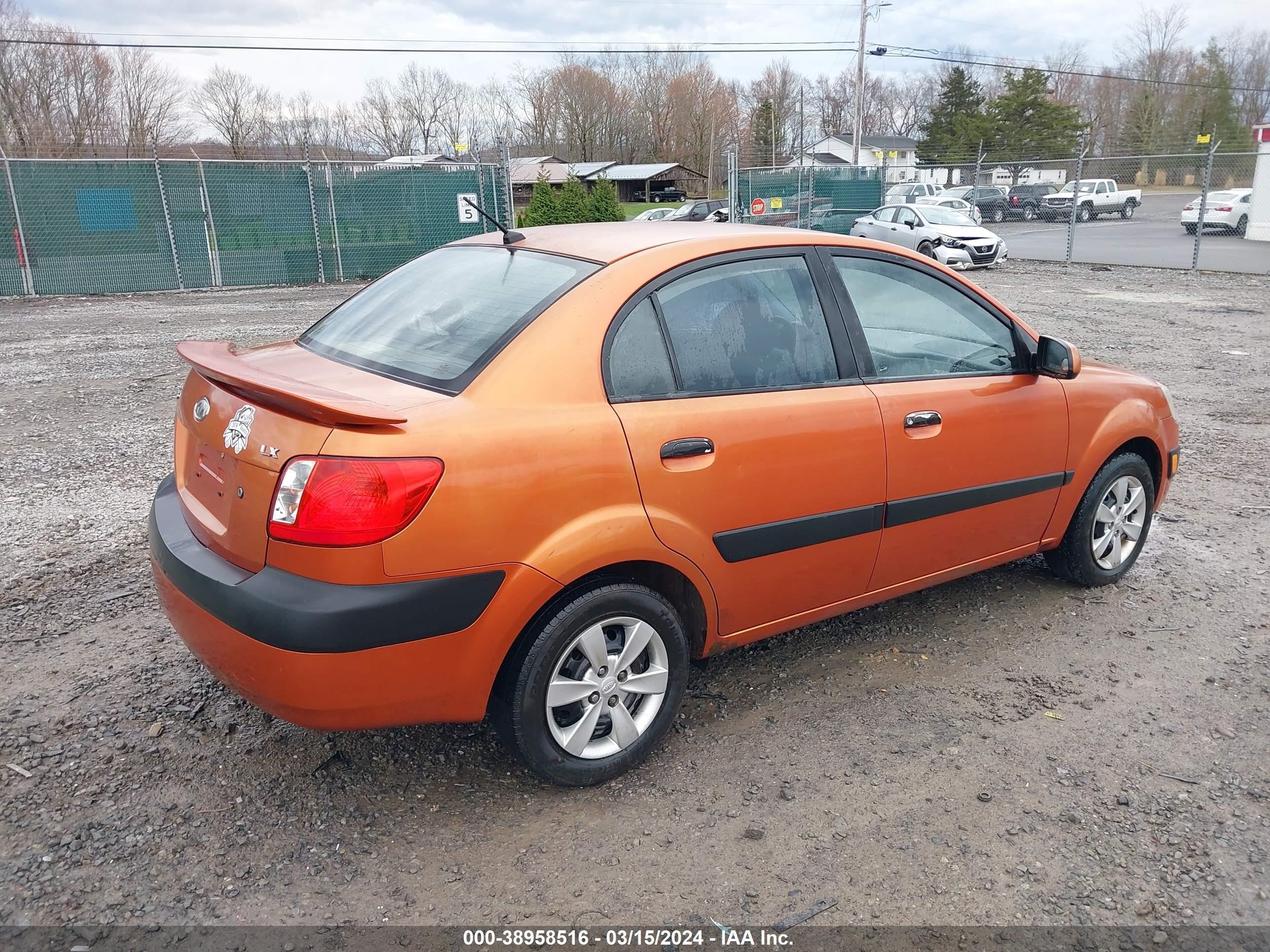 Photo 3 VIN: KNADE123186362585 - KIA RIO 