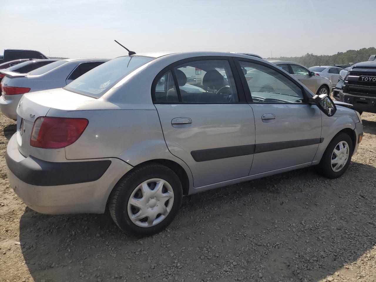 Photo 2 VIN: KNADE123276272831 - KIA RIO 