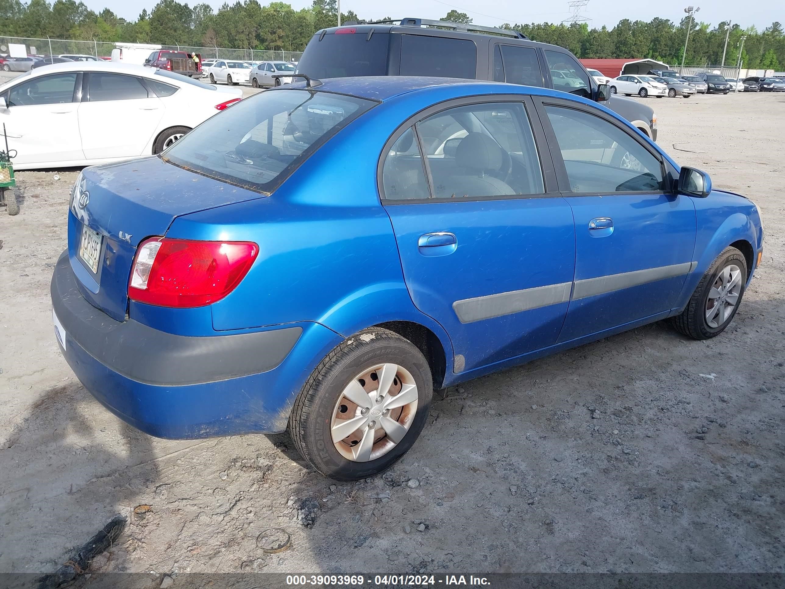 Photo 3 VIN: KNADE123286337789 - KIA RIO 