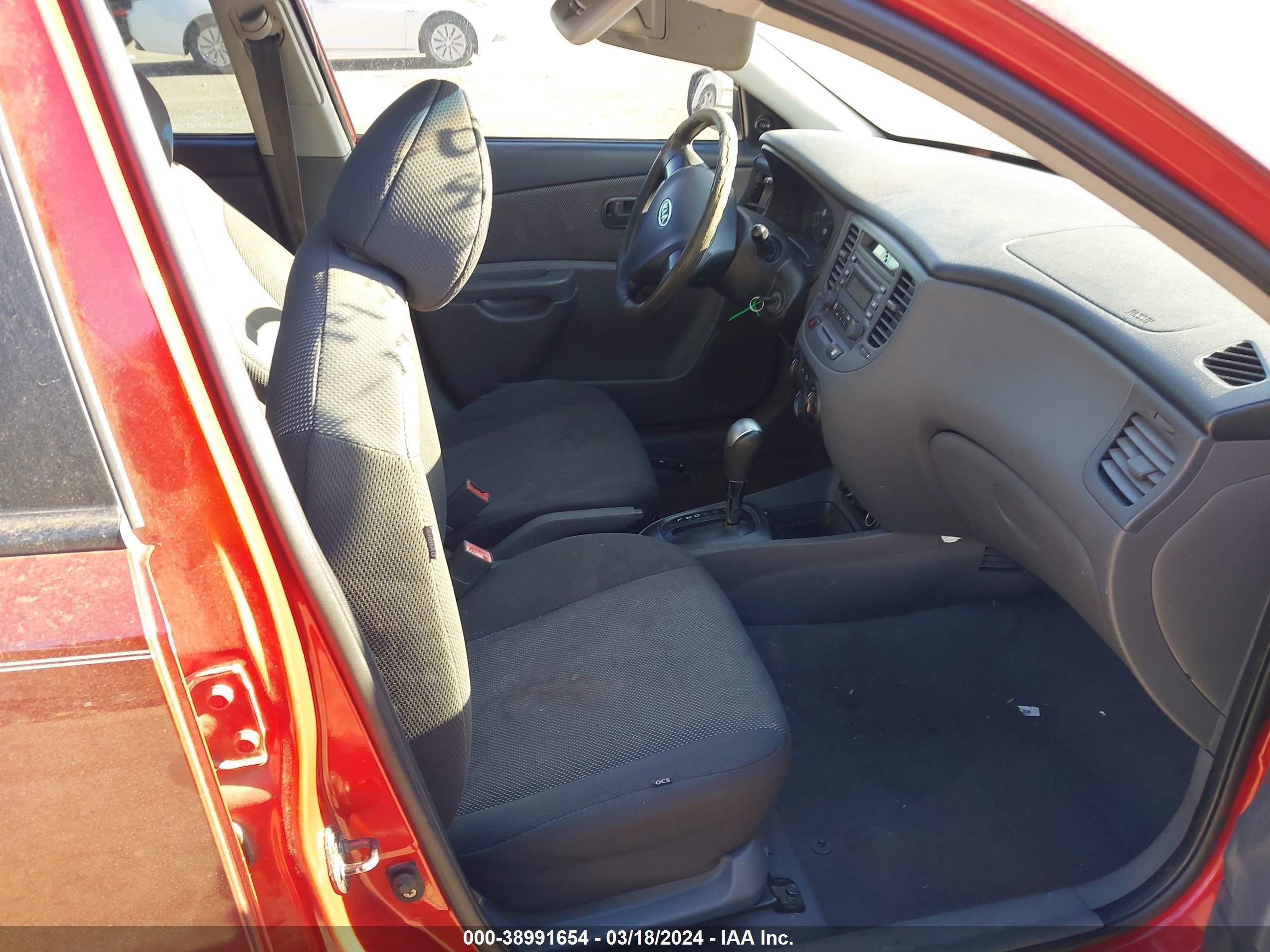 Photo 4 VIN: KNADE123376228983 - KIA RIO 