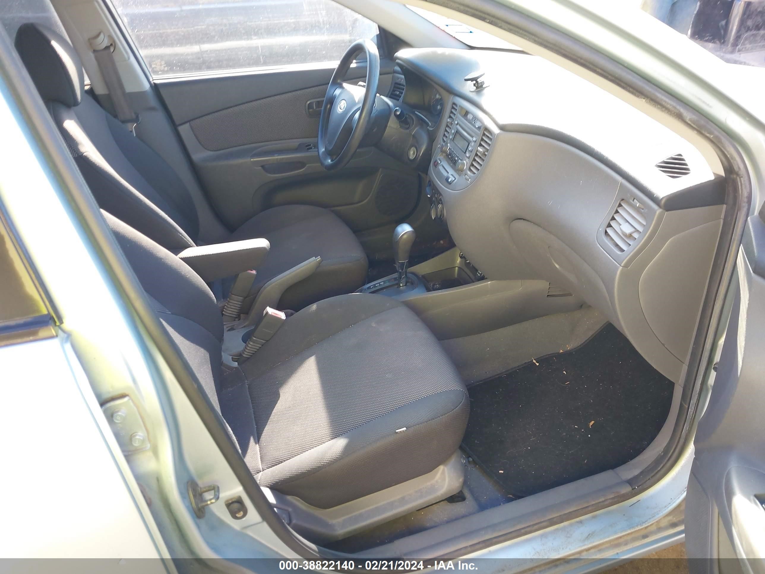 Photo 4 VIN: KNADE123676220716 - KIA RIO 