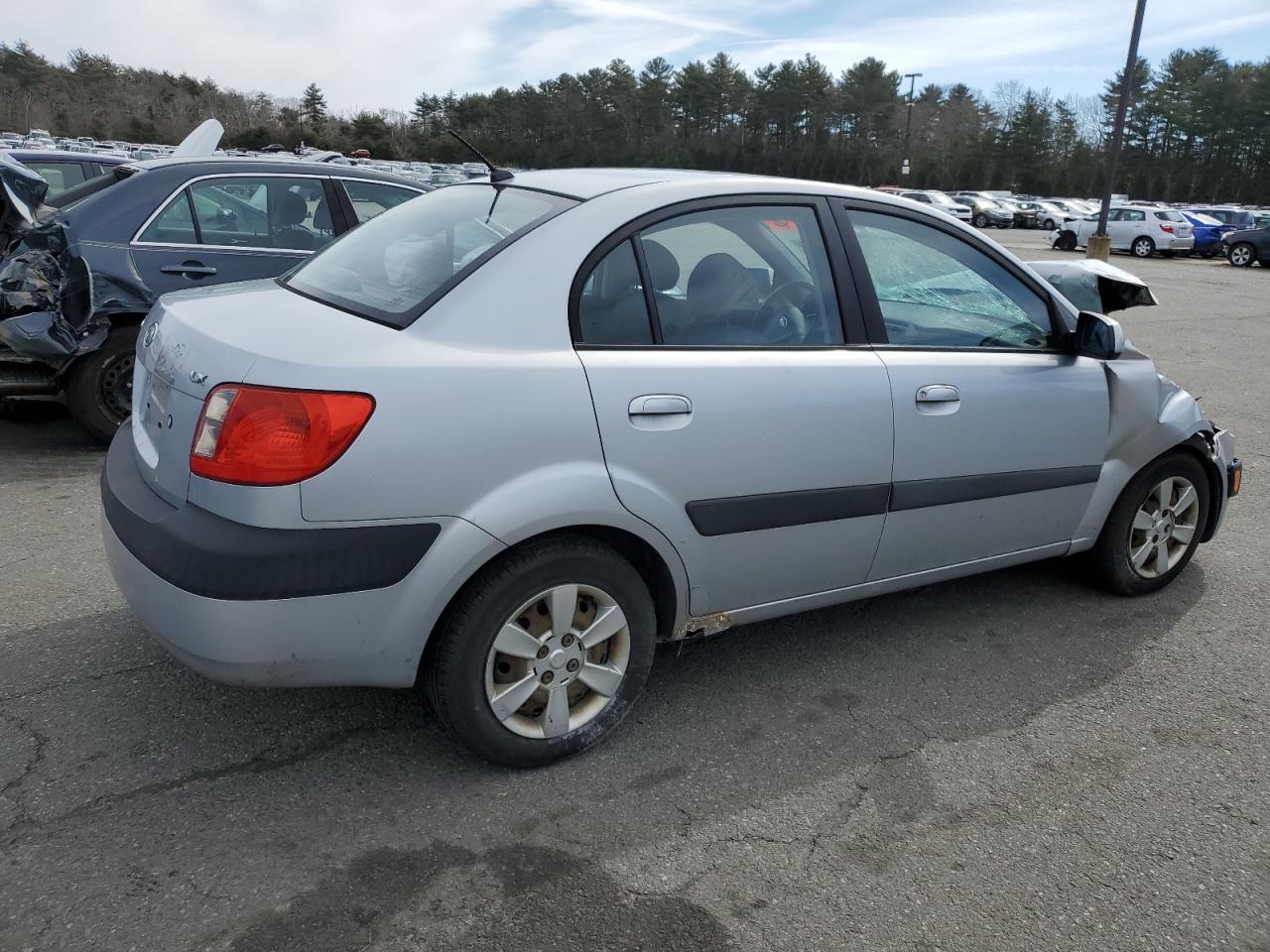 Photo 2 VIN: KNADE123676224068 - KIA RIO 