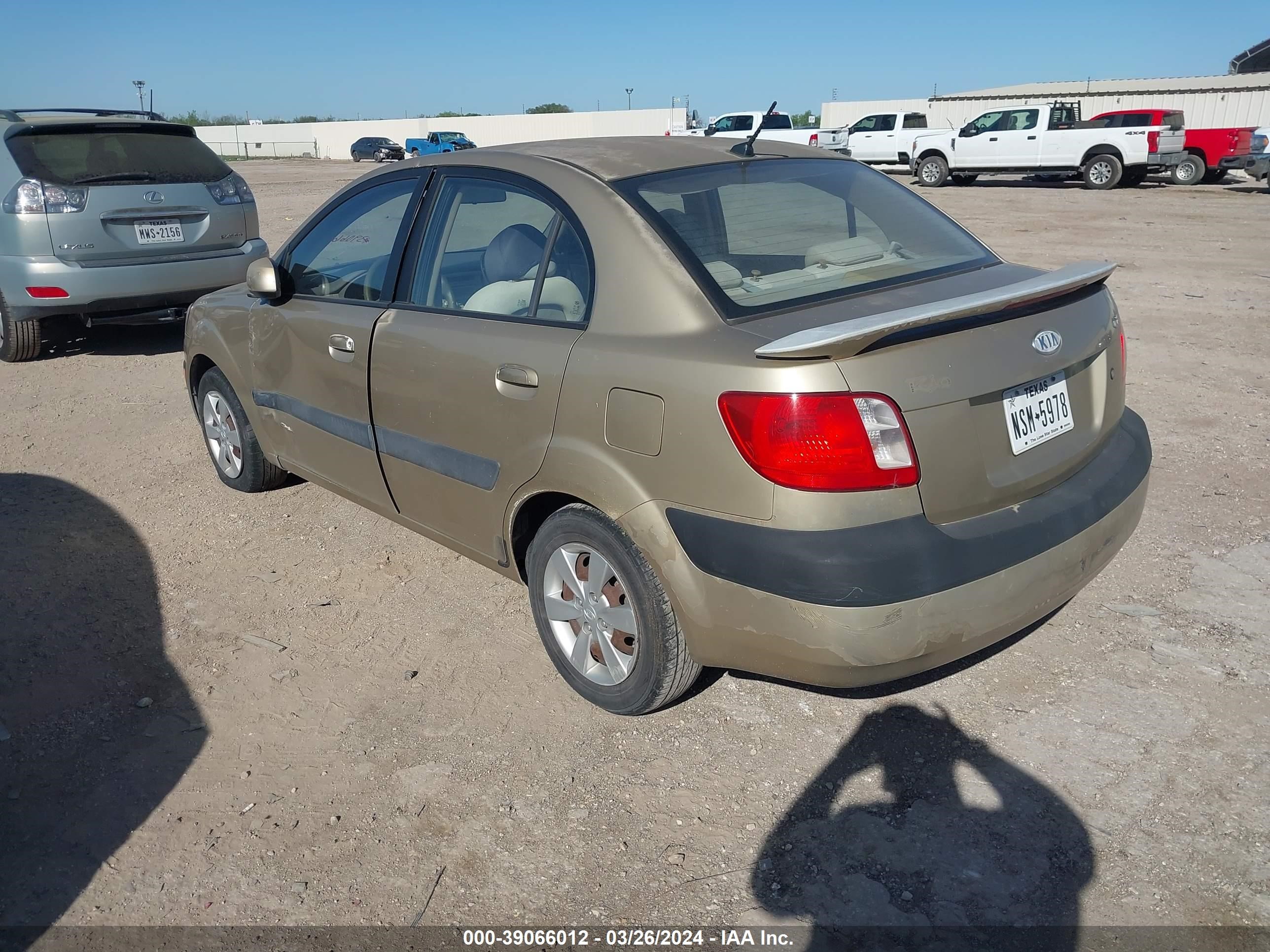 Photo 2 VIN: KNADE123686301412 - KIA RIO 