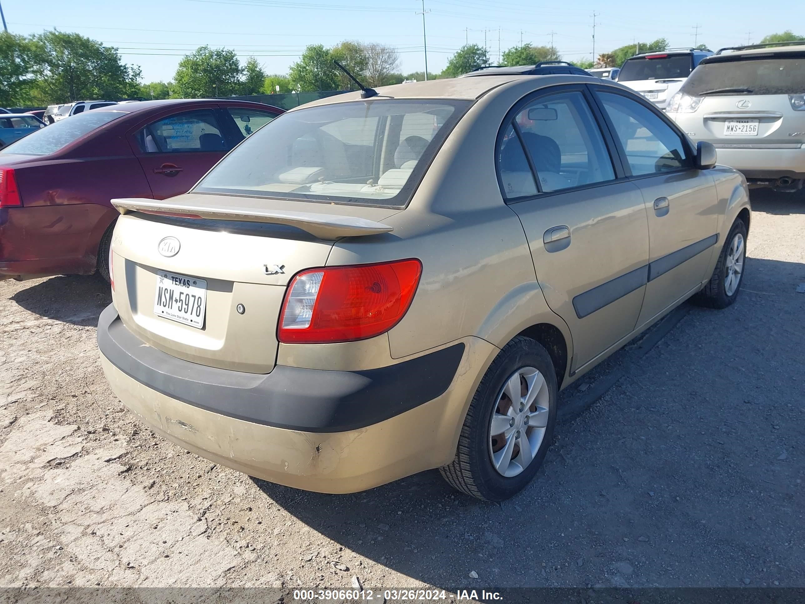 Photo 3 VIN: KNADE123686301412 - KIA RIO 