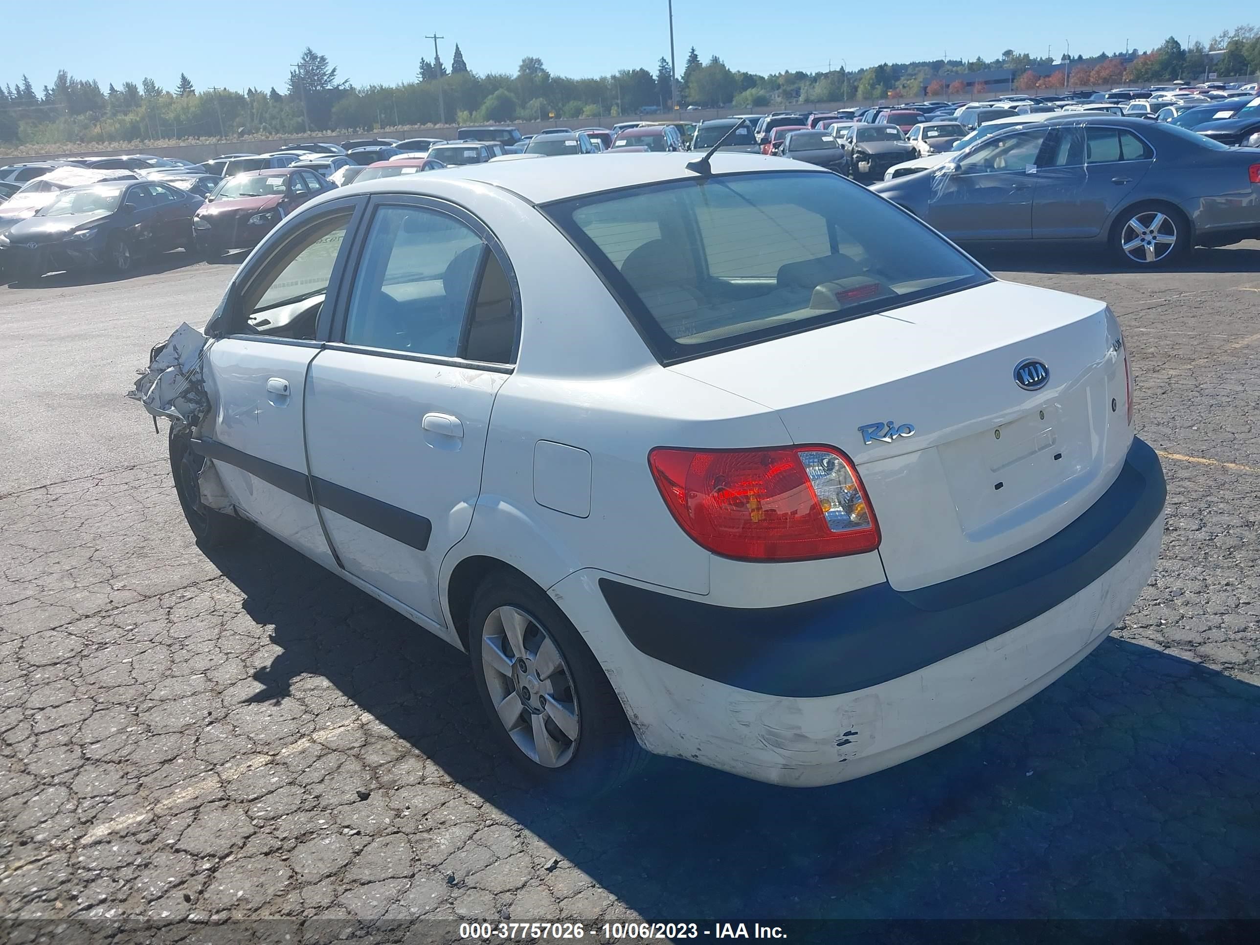 Photo 2 VIN: KNADE123776258410 - KIA RIO 