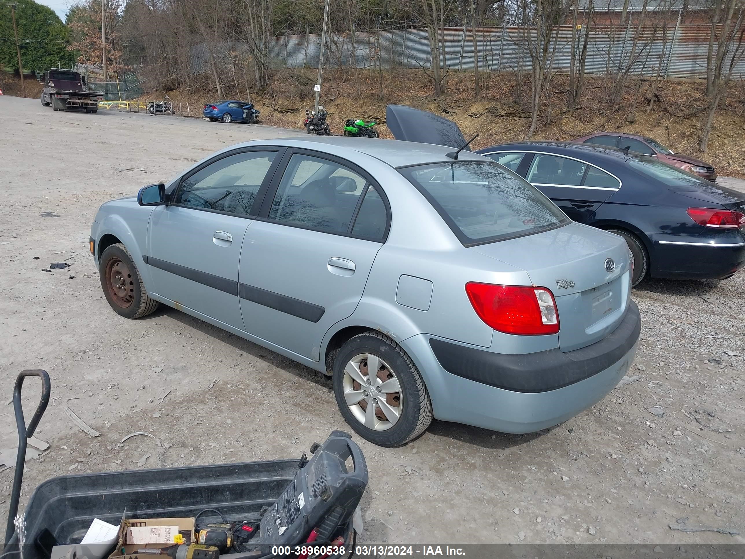 Photo 2 VIN: KNADE123786298374 - KIA RIO 