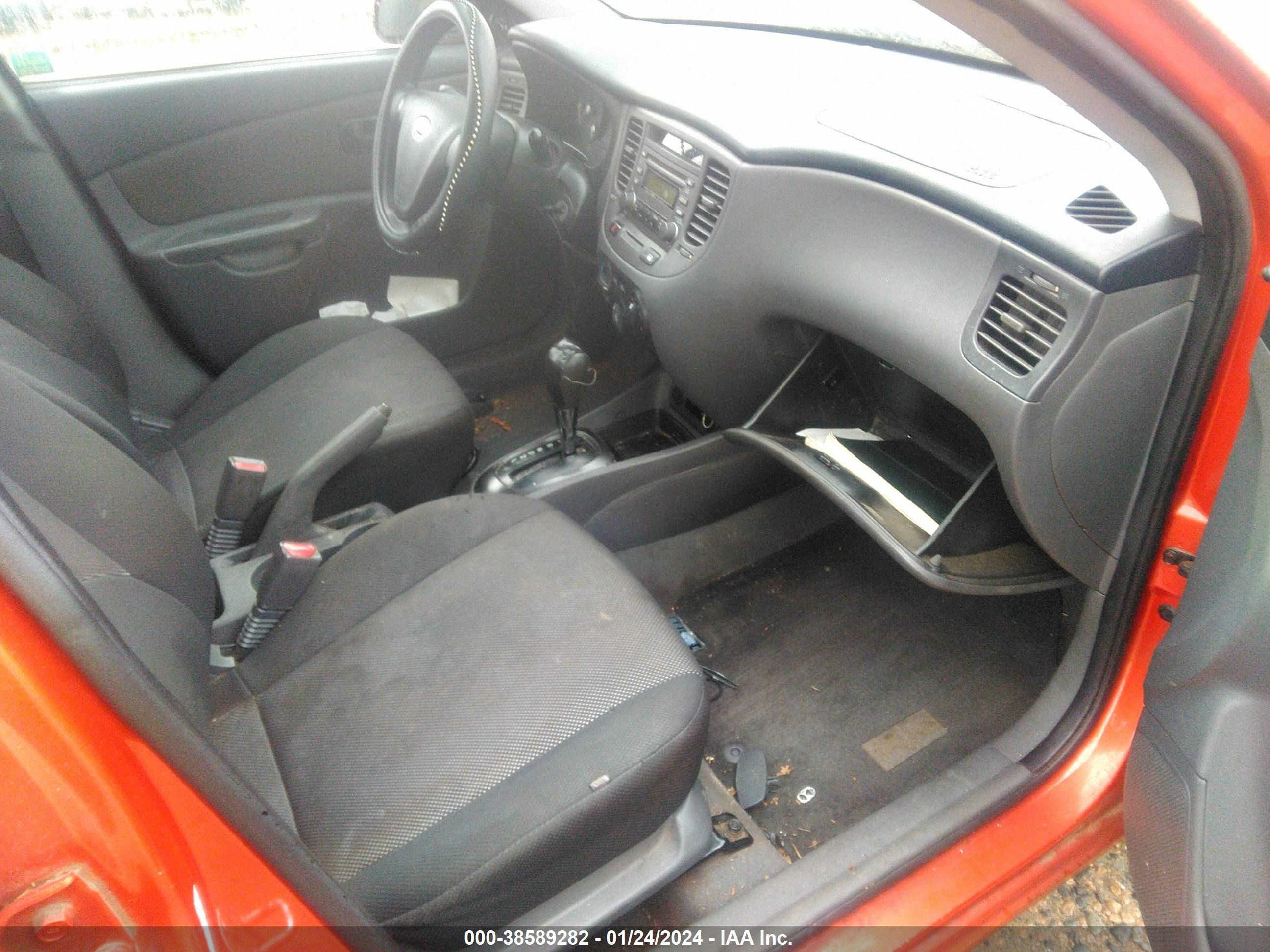 Photo 4 VIN: KNADE123786327999 - KIA RIO 