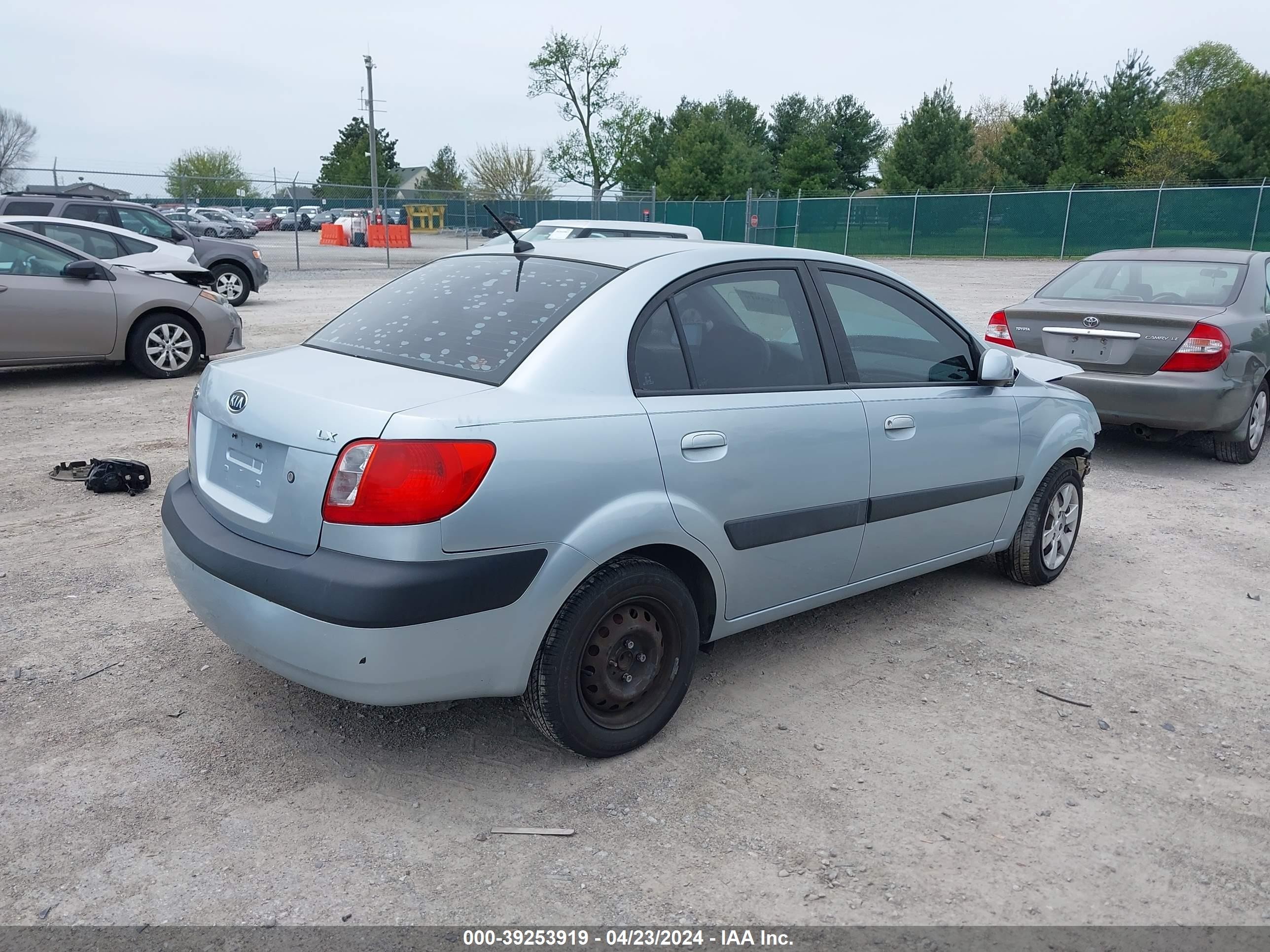 Photo 3 VIN: KNADE123976197206 - KIA RIO 