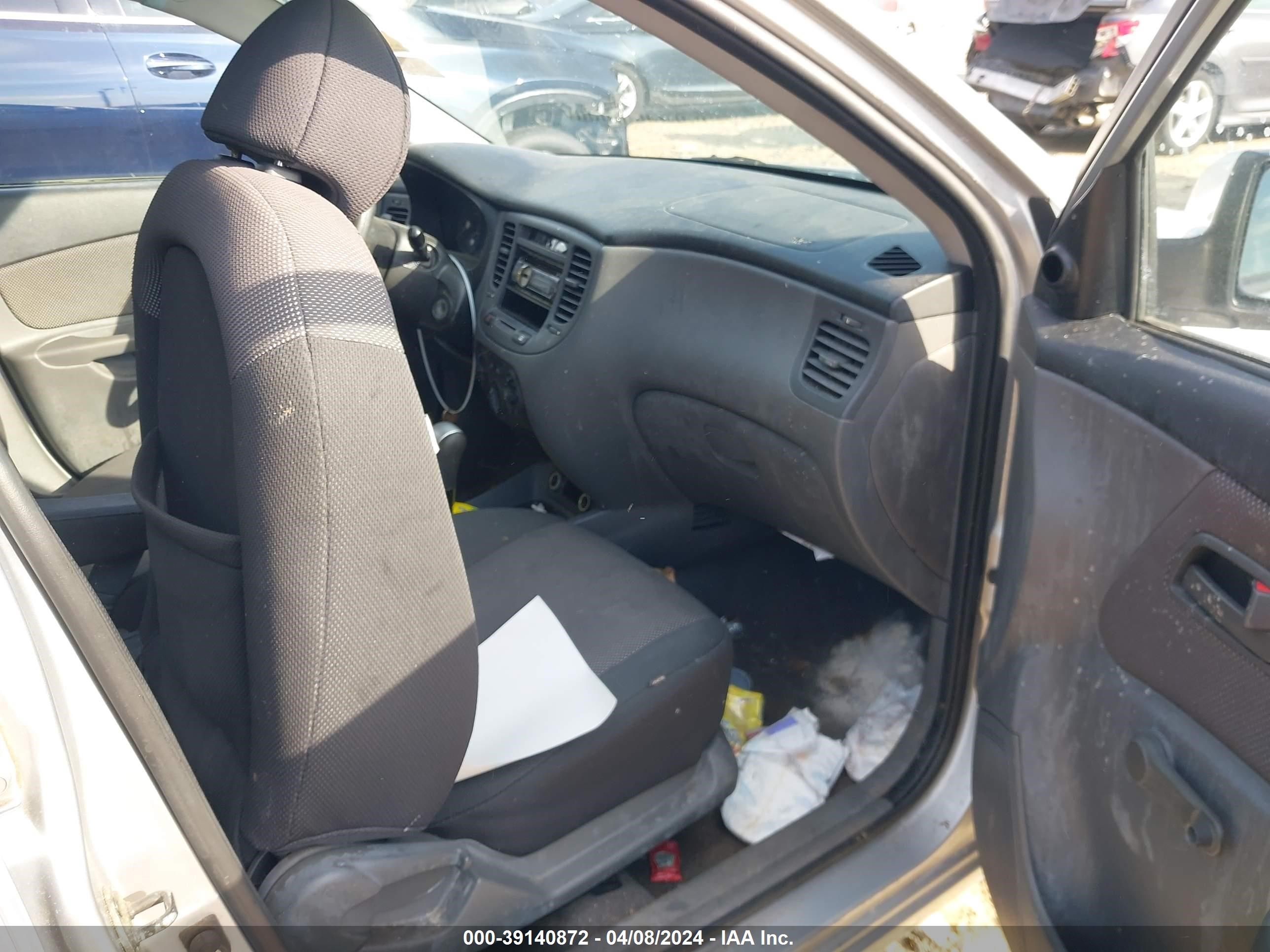 Photo 4 VIN: KNADE123976261129 - KIA RIO 