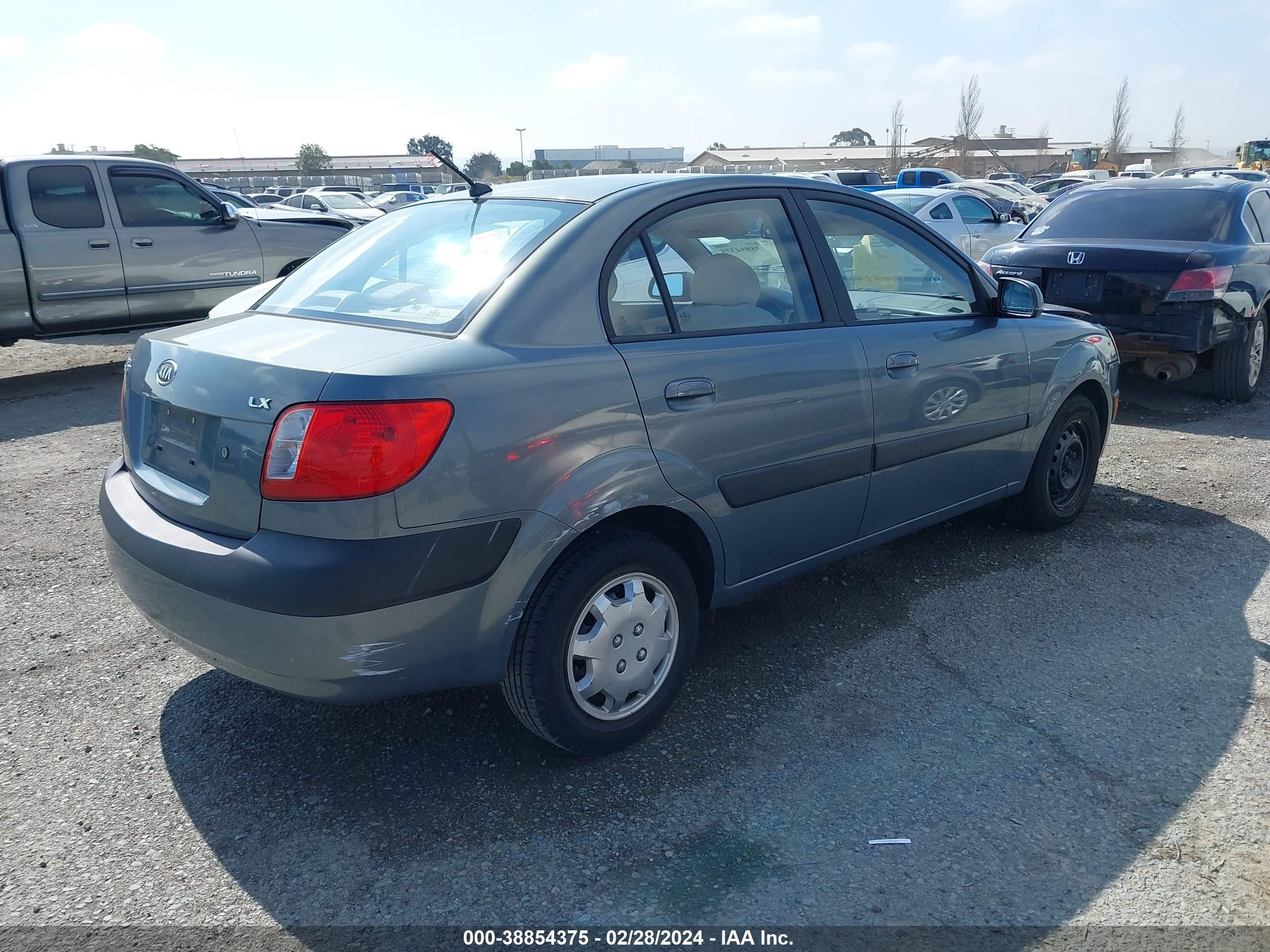 Photo 3 VIN: KNADE123X76236367 - KIA RIO 