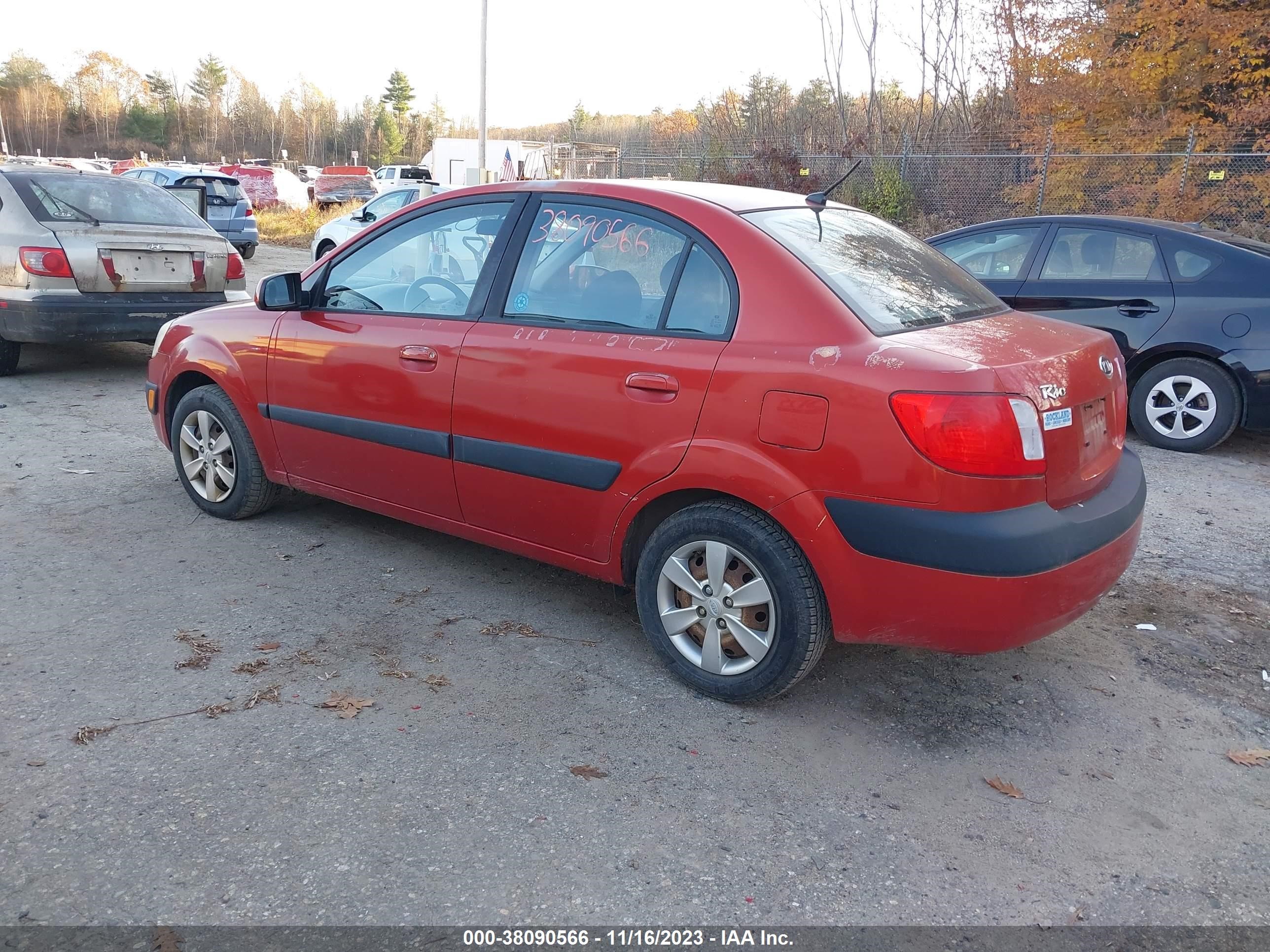 Photo 2 VIN: KNADE123X86382186 - KIA RIO 