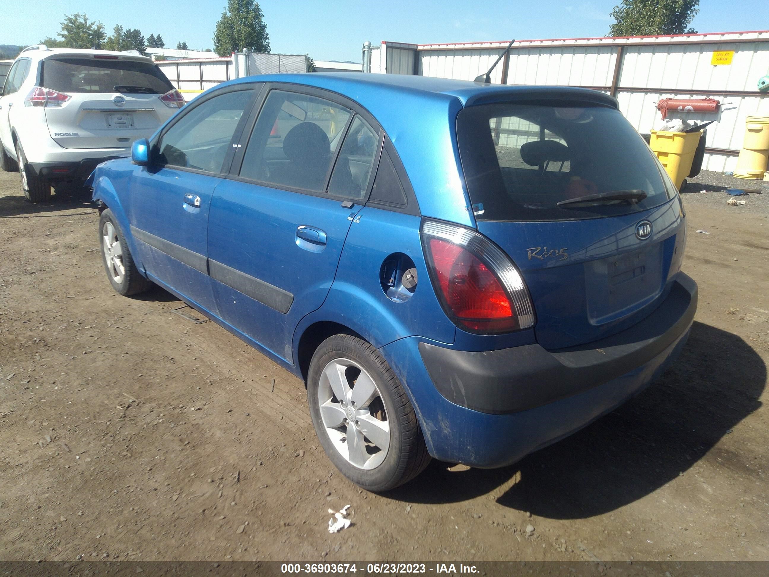 Photo 3 VIN: KNADE163276286545 - KIA RIO 