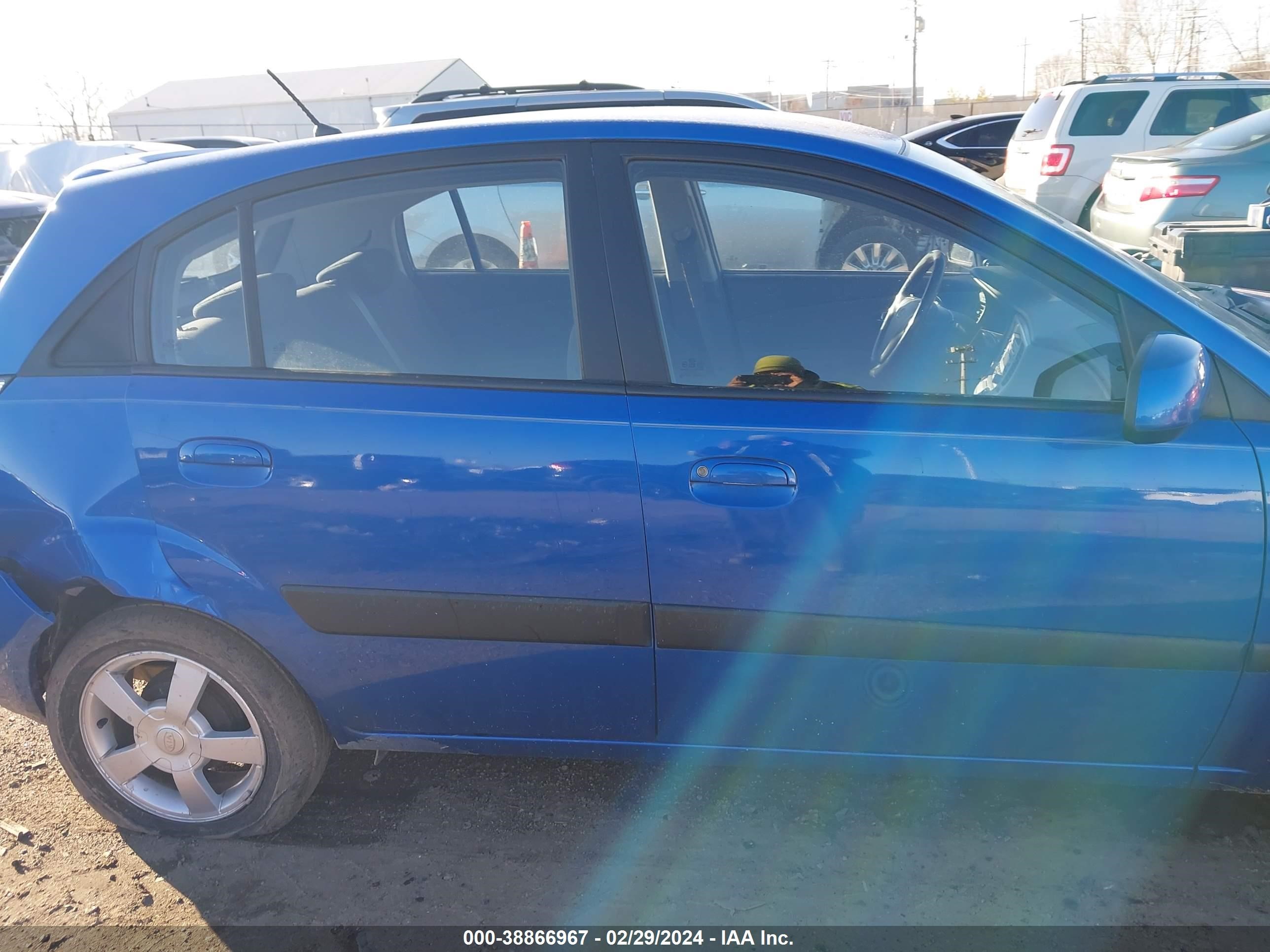 Photo 12 VIN: KNADE163366109727 - KIA RIO 