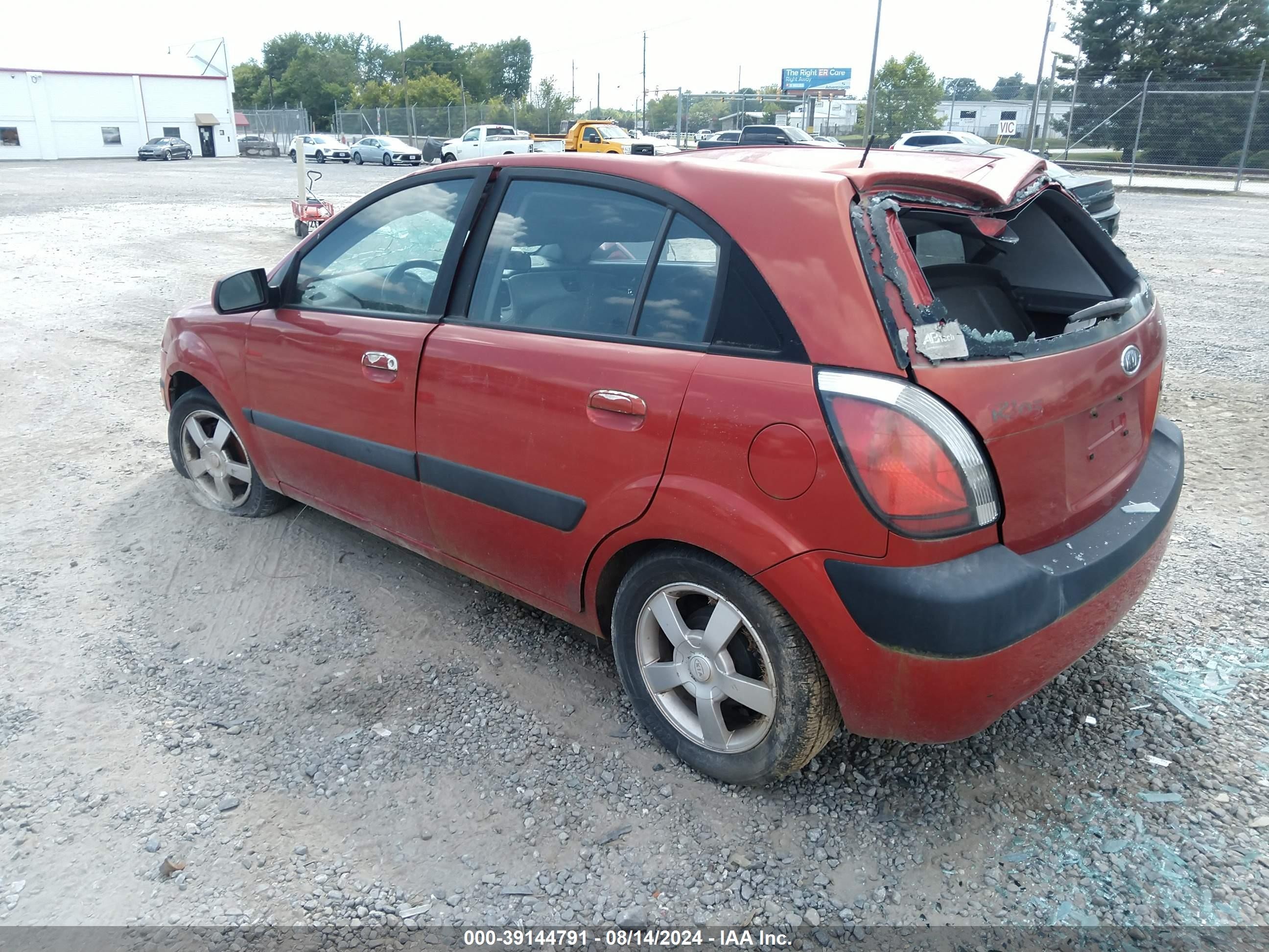 Photo 2 VIN: KNADE163966112826 - KIA RIO 