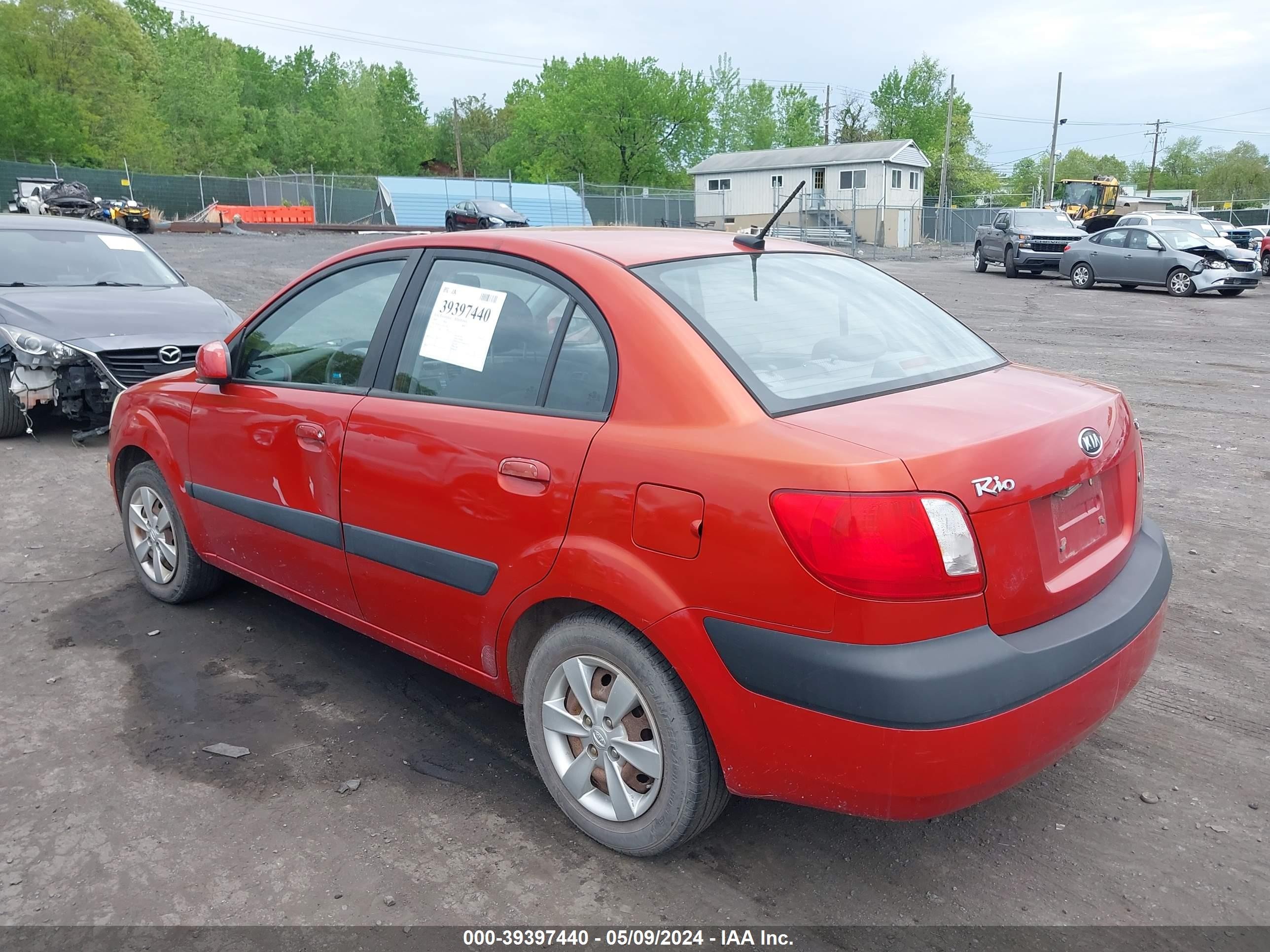 Photo 2 VIN: KNADE223296557585 - KIA RIO 