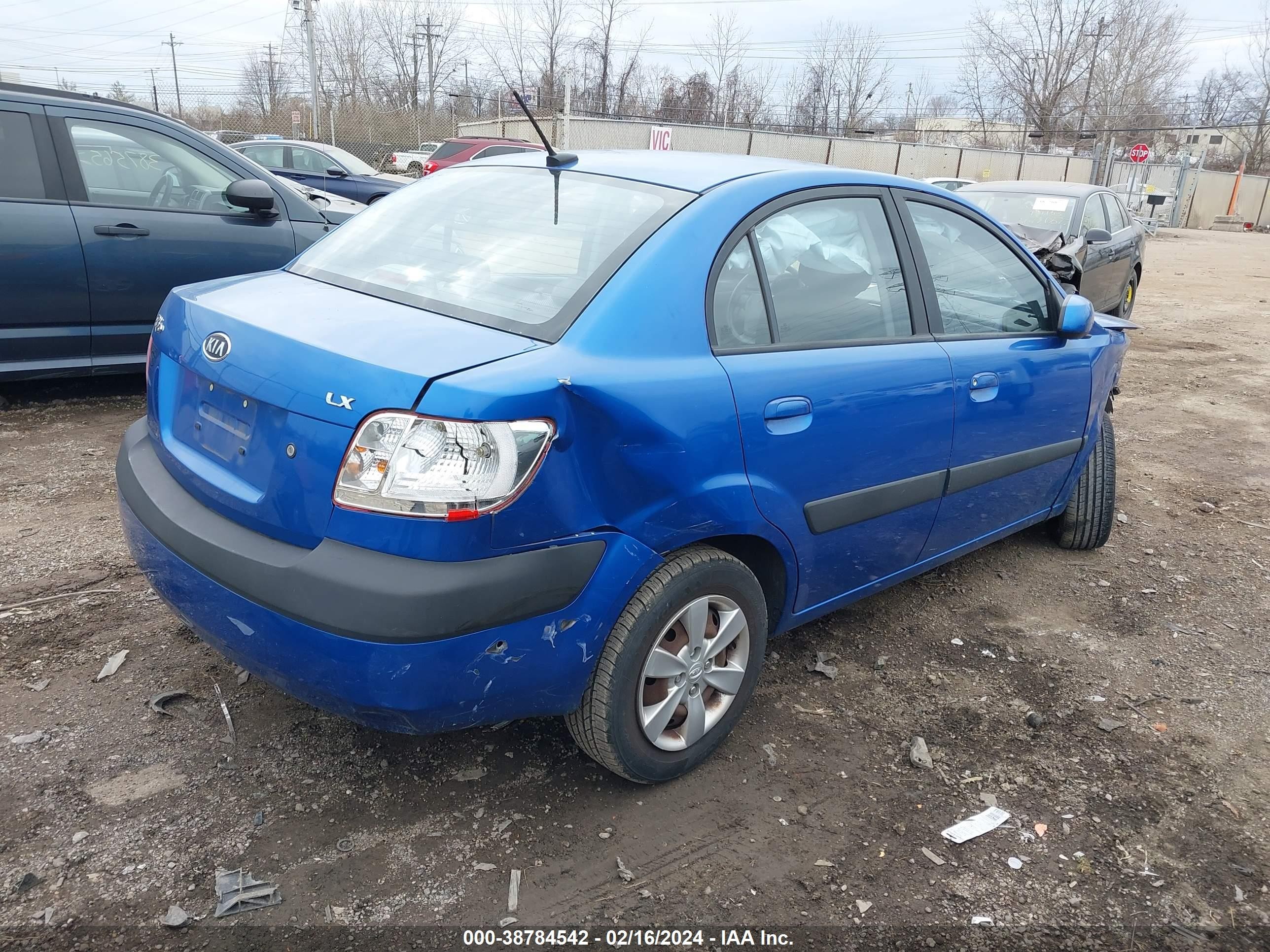 Photo 3 VIN: KNADE223896533663 - KIA RIO 