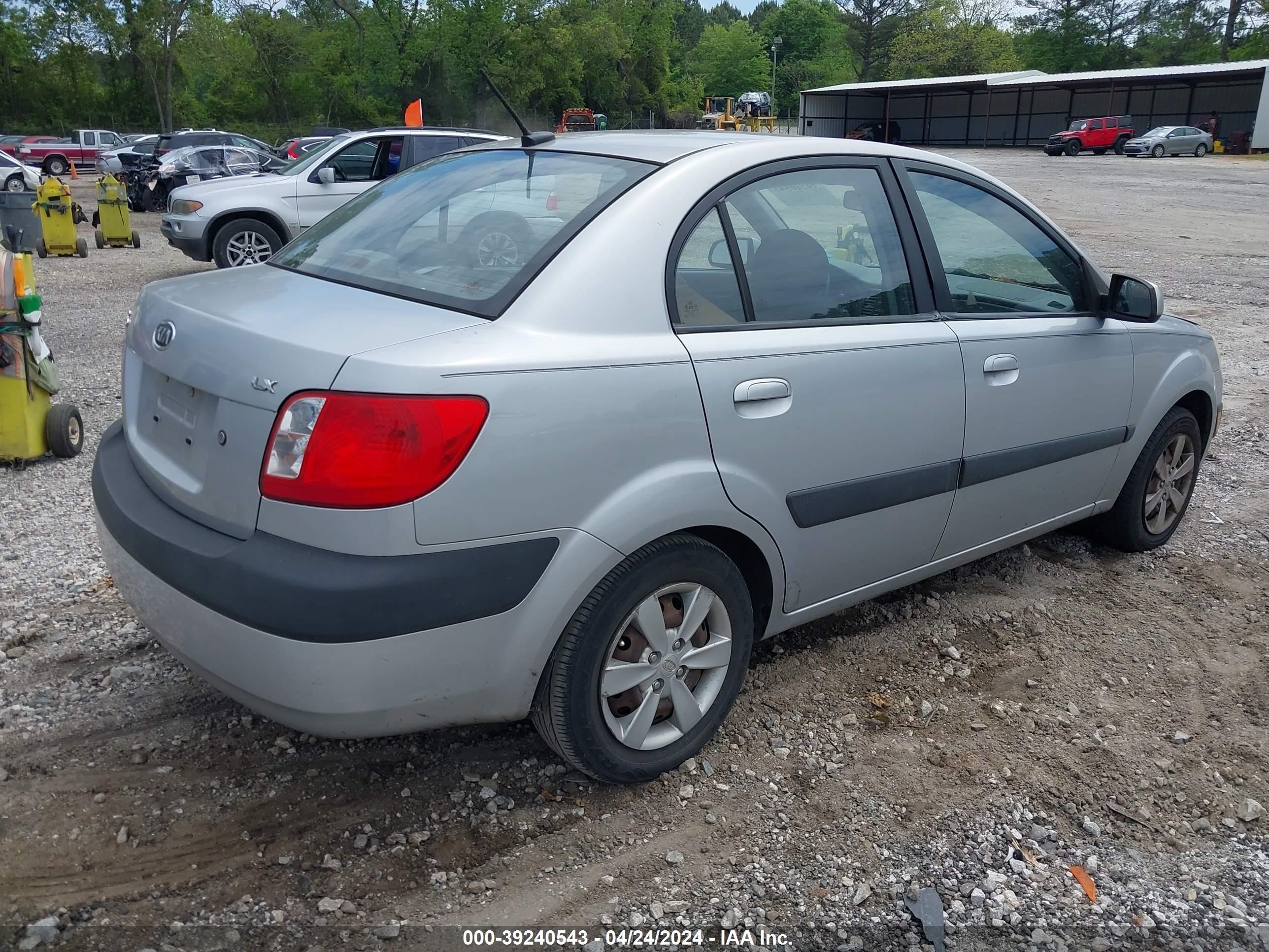 Photo 3 VIN: KNADE223996553324 - KIA RIO 