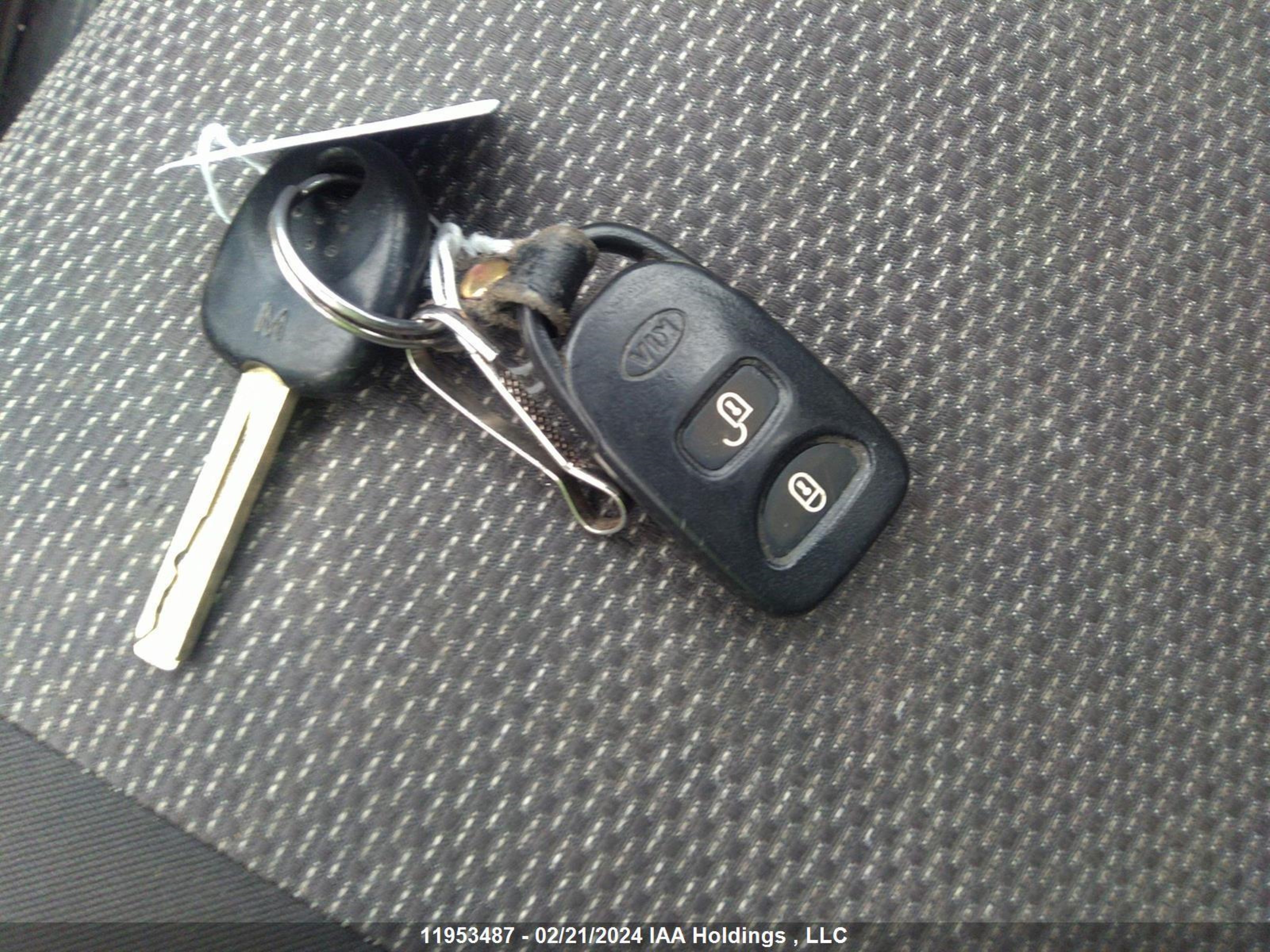 Photo 10 VIN: KNADH4B31B6848023 - KIA RIO 