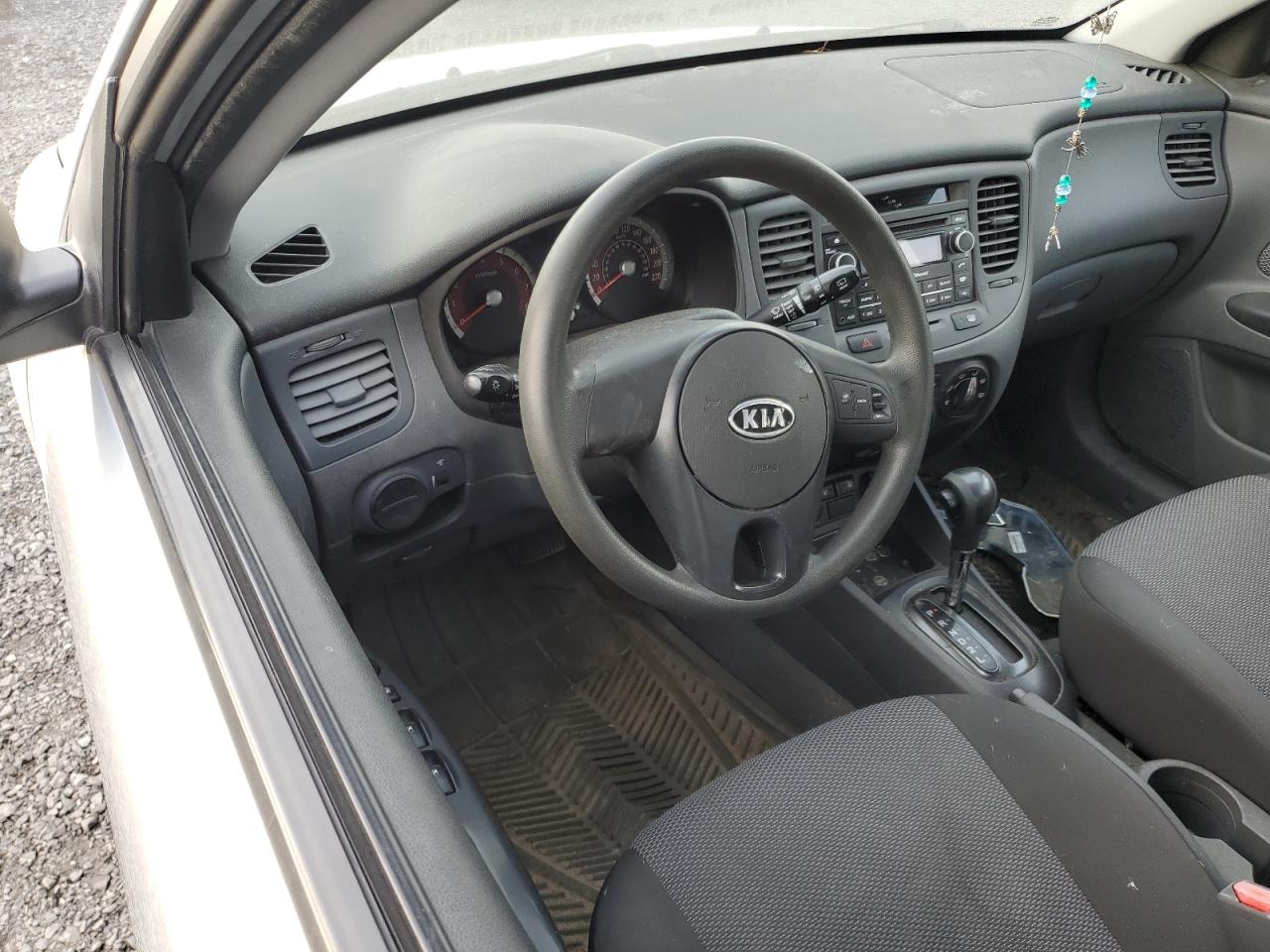 Photo 8 VIN: KNADH5B39A6615947 - KIA RIO 