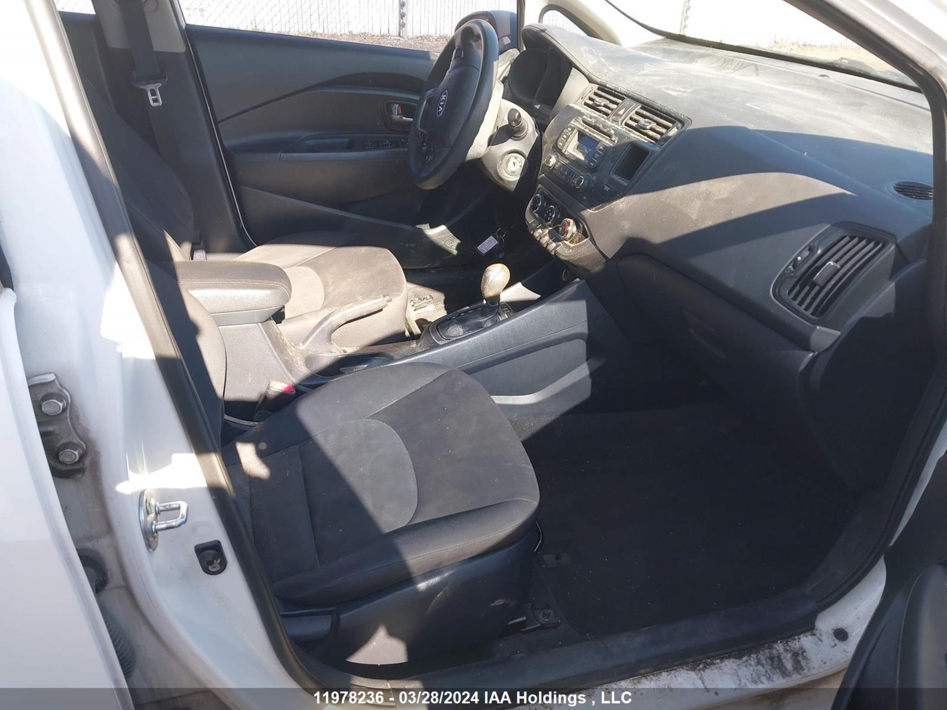 Photo 4 VIN: KNADM4A31C6081191 - KIA RIO 