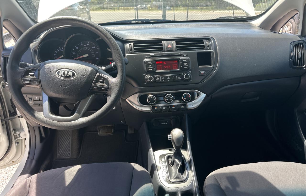 Photo 8 VIN: KNADM4A31E6329118 - KIA RIO 