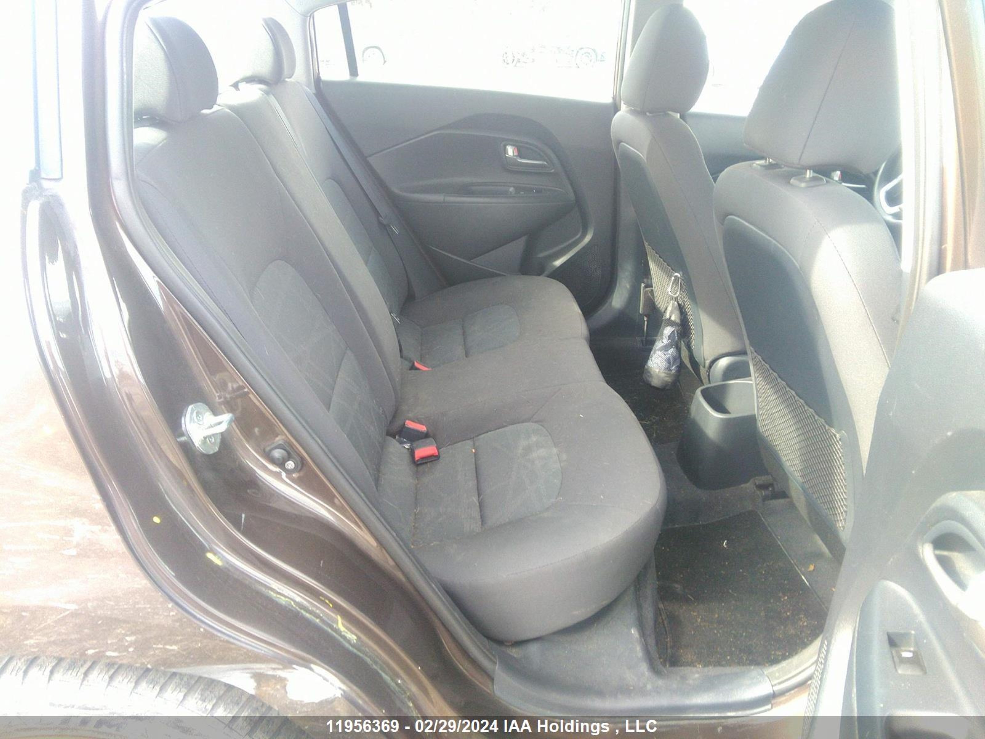 Photo 7 VIN: KNADM4A32F6451813 - KIA RIO 