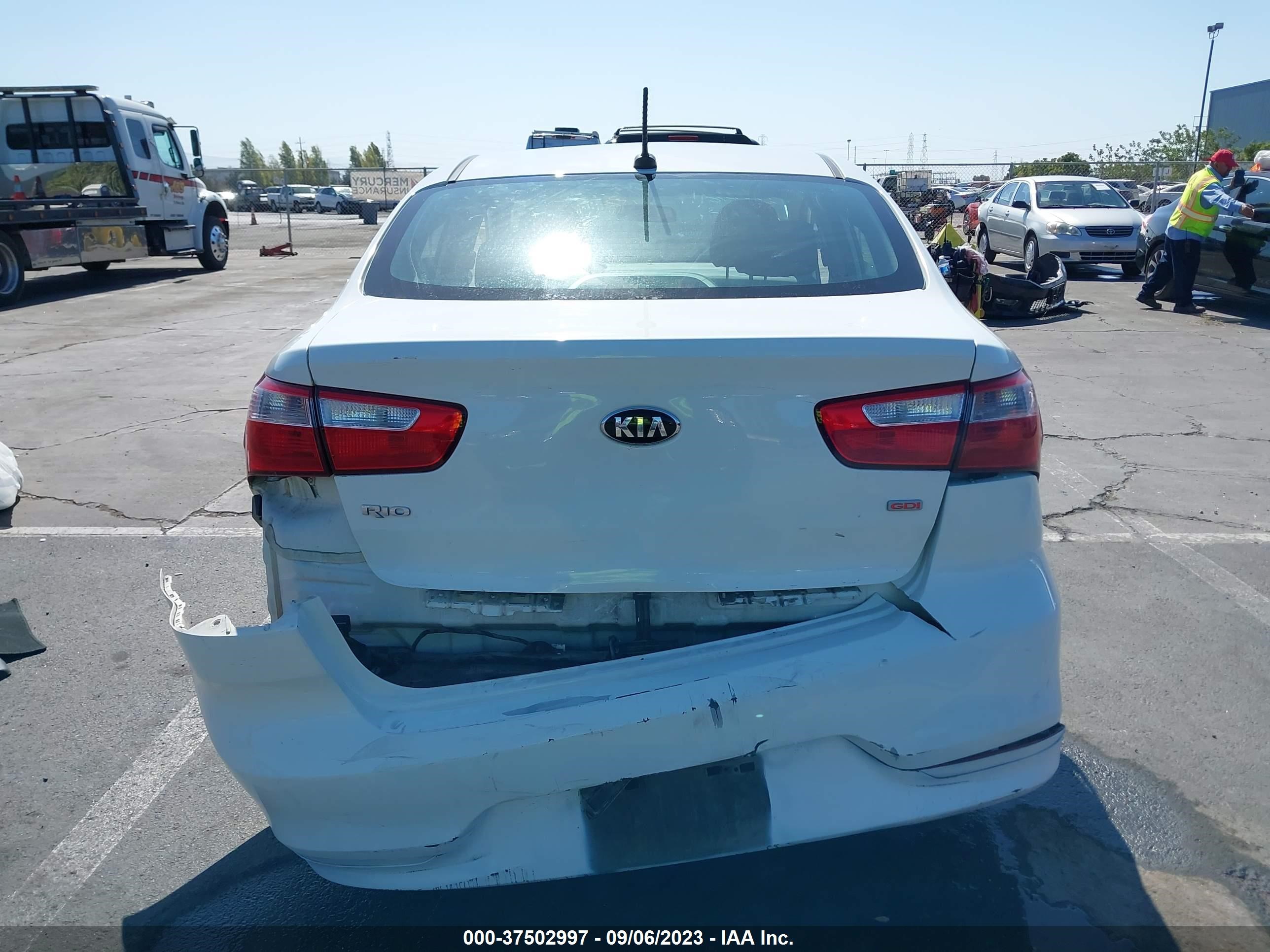 Photo 16 VIN: KNADM4A32H6027132 - KIA RIO 