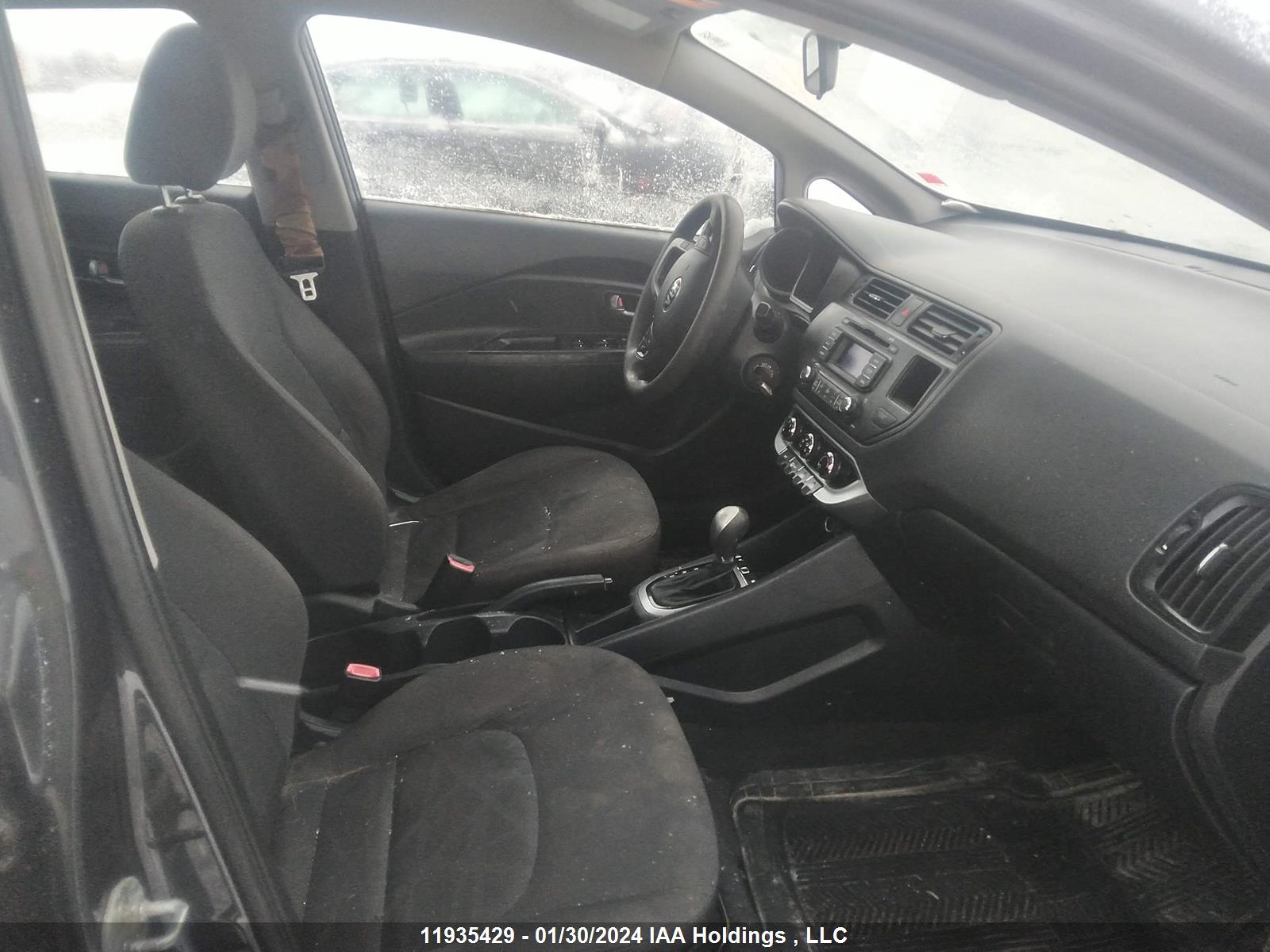 Photo 4 VIN: KNADM4A33F6449200 - KIA RIO 