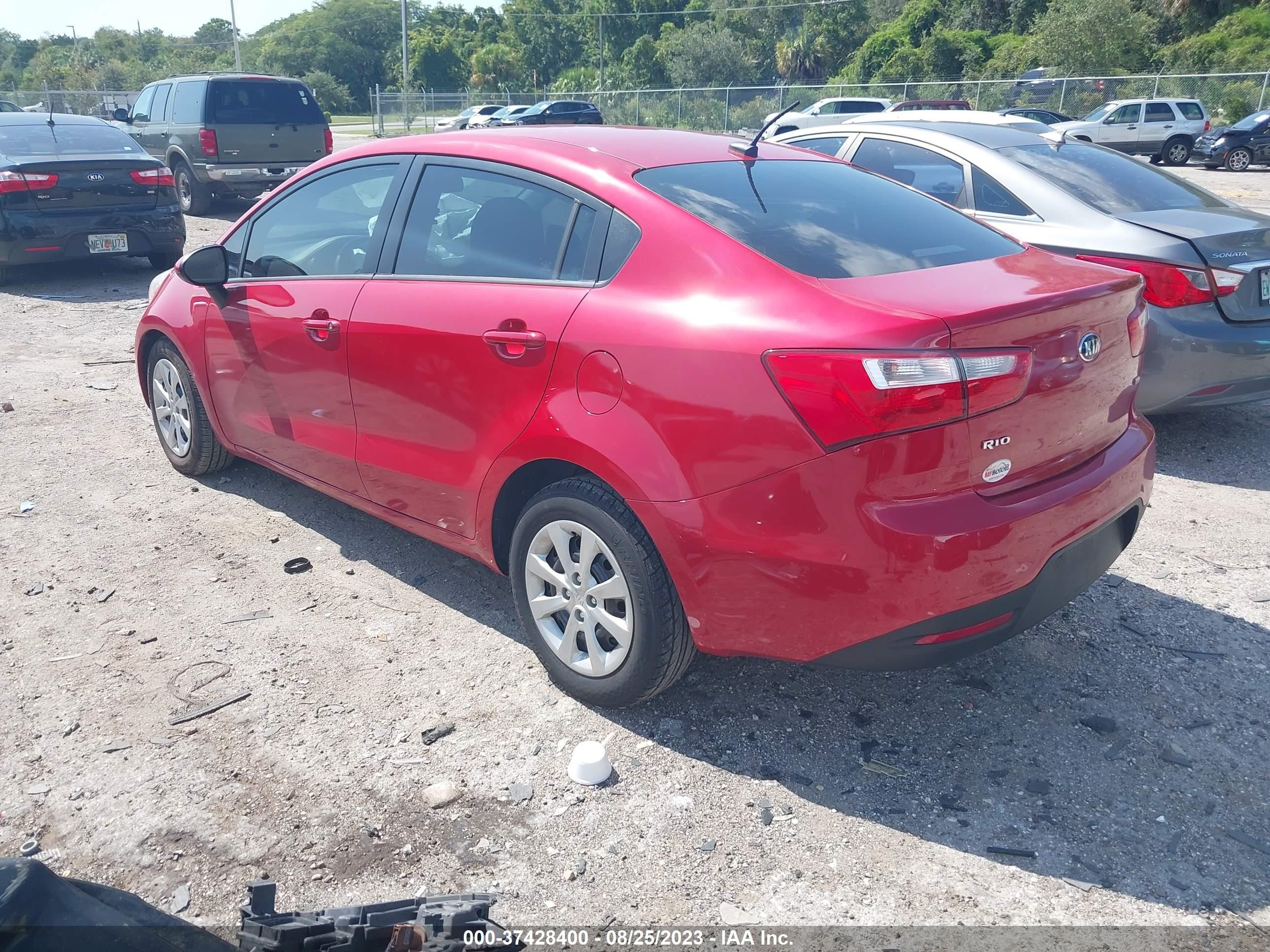 Photo 2 VIN: KNADM4A33F6455112 - KIA RIO 