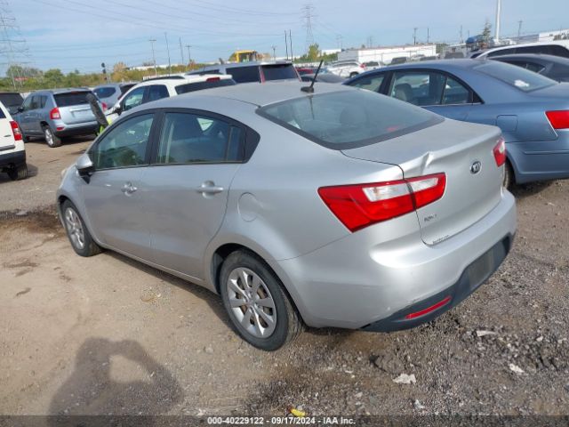 Photo 2 VIN: KNADM4A33F6484822 - KIA RIO 