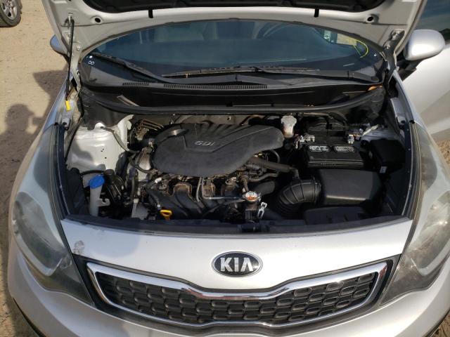 Photo 6 VIN: KNADM4A33F6515700 - KIA RIO LX 