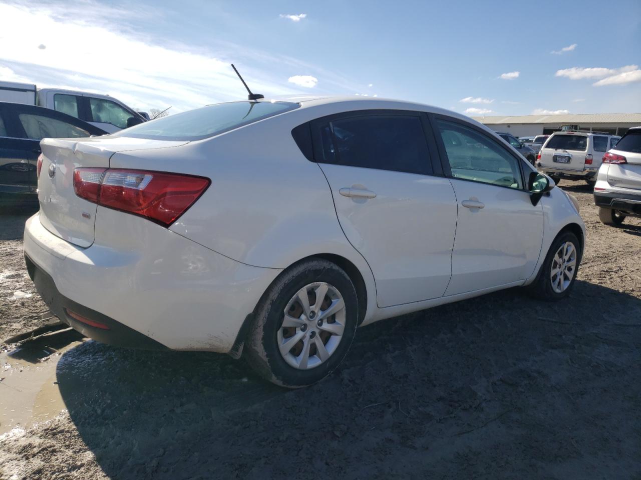 Photo 2 VIN: KNADM4A35D6200040 - KIA RIO 