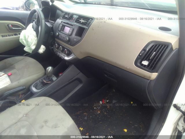 Photo 4 VIN: KNADM4A35E6346066 - KIA RIO 