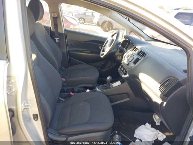 Photo 4 VIN: KNADM4A35F6424914 - KIA RIO 